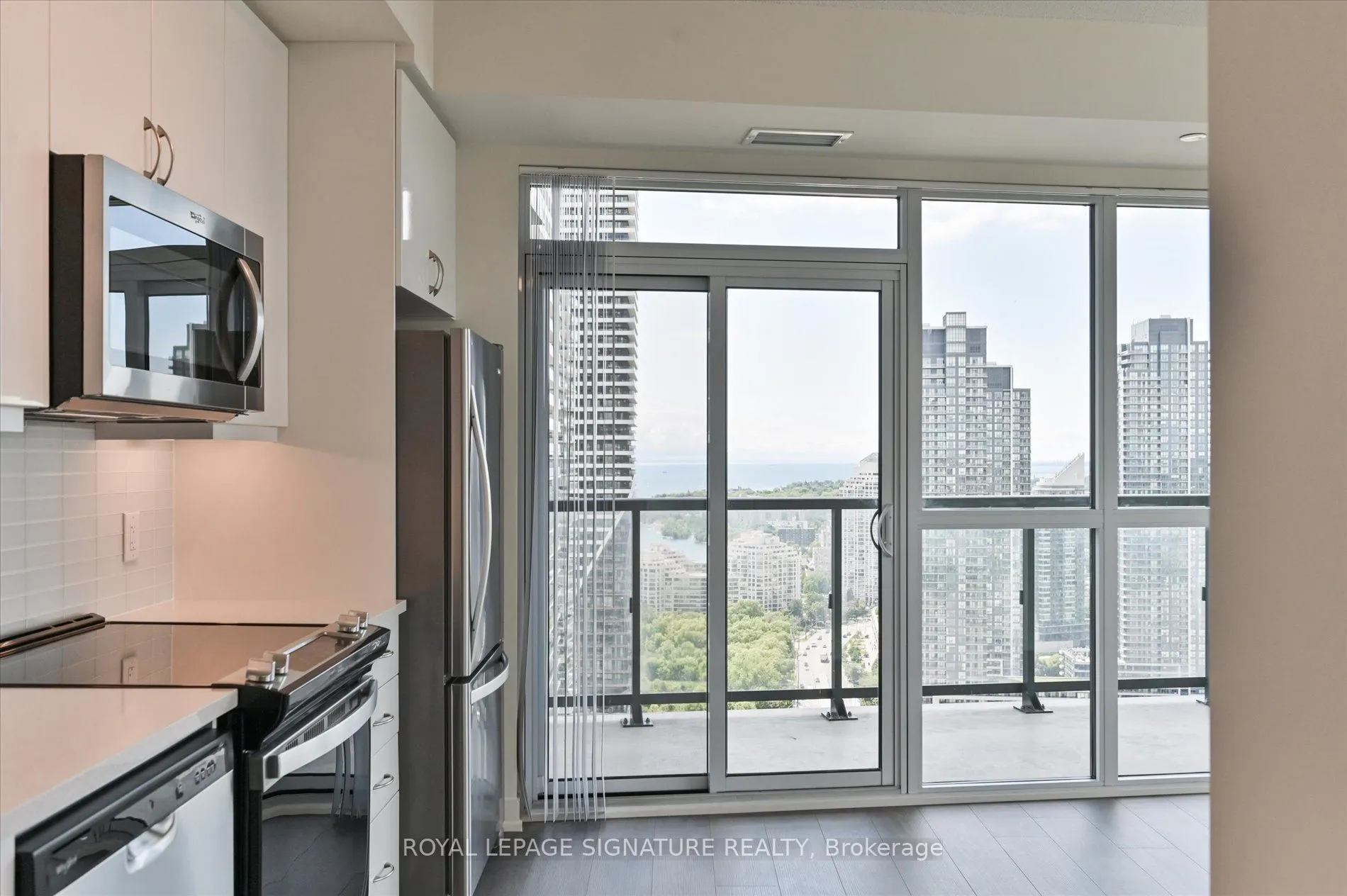 38 Annie Craig Drive, #3308