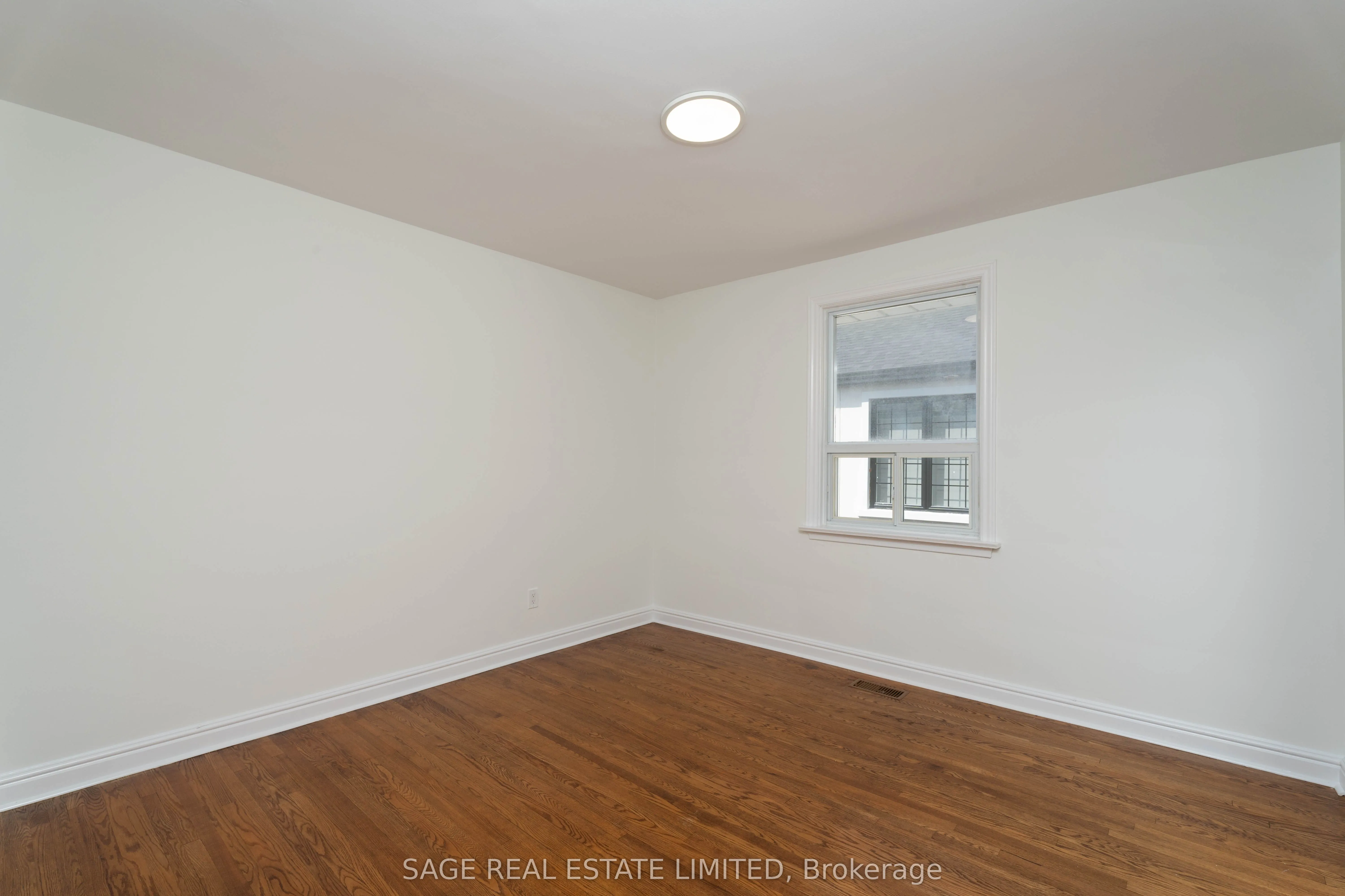 16 Simpson Avenue, #3