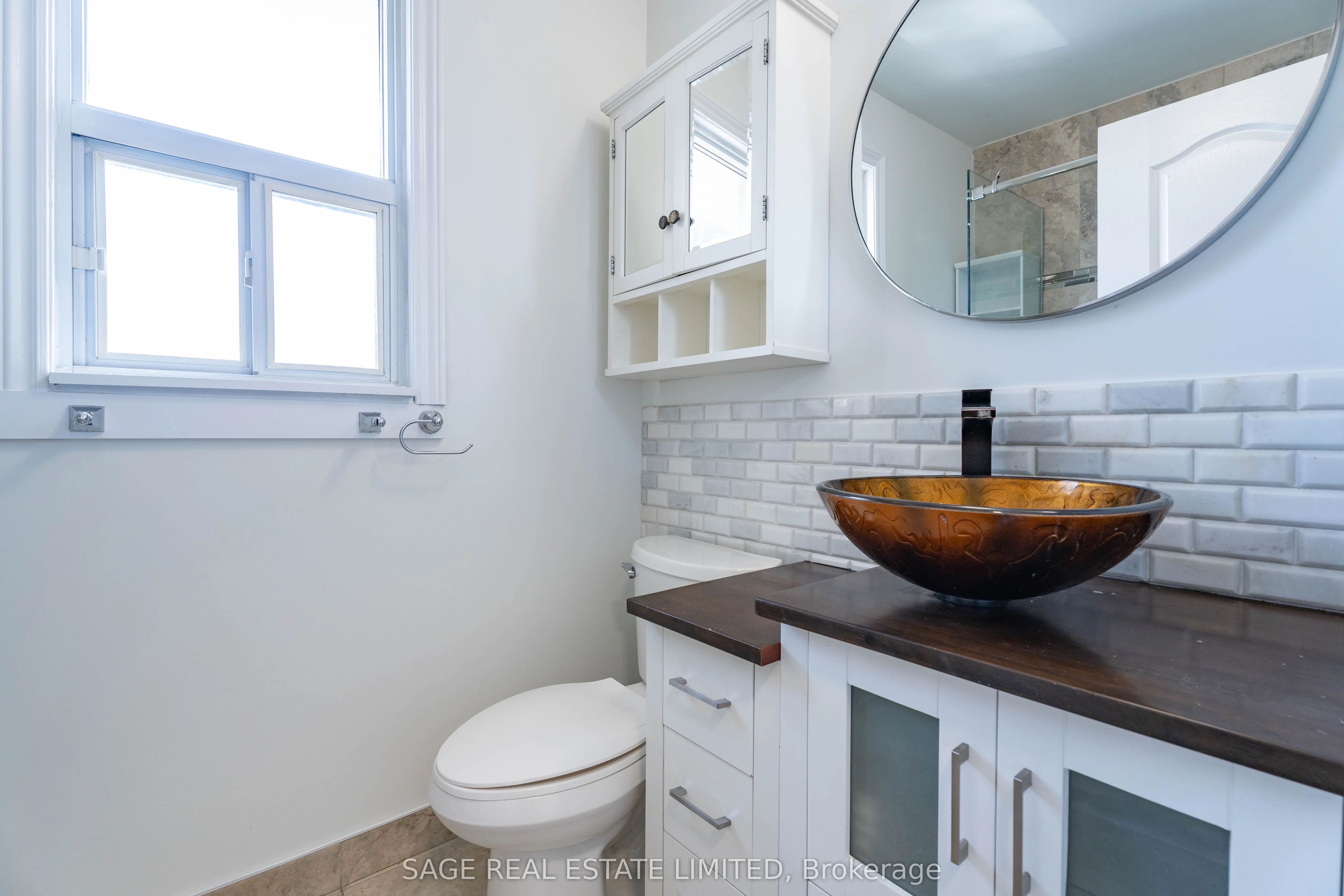 16 Simpson Avenue, #3