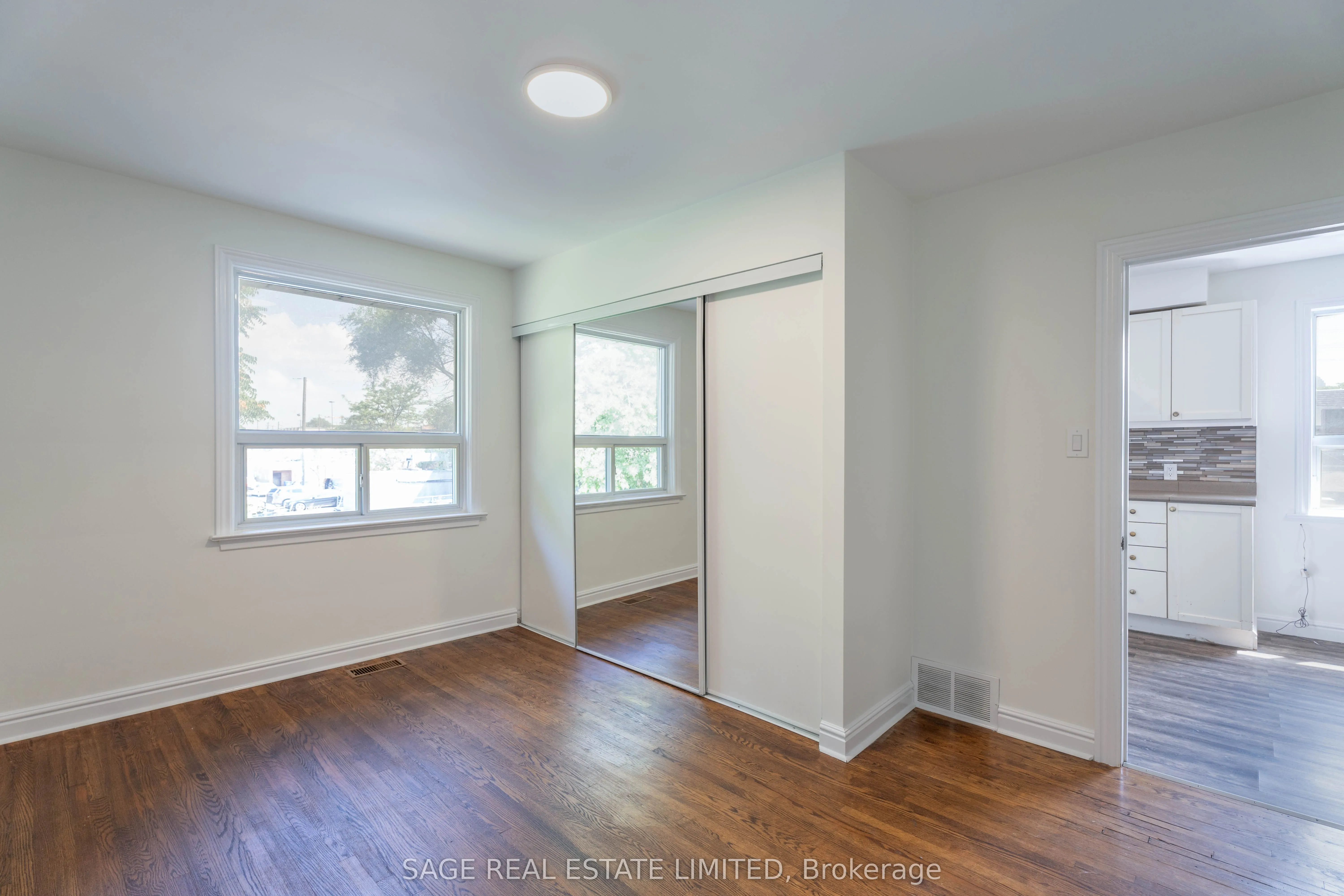 16 Simpson Avenue, #3