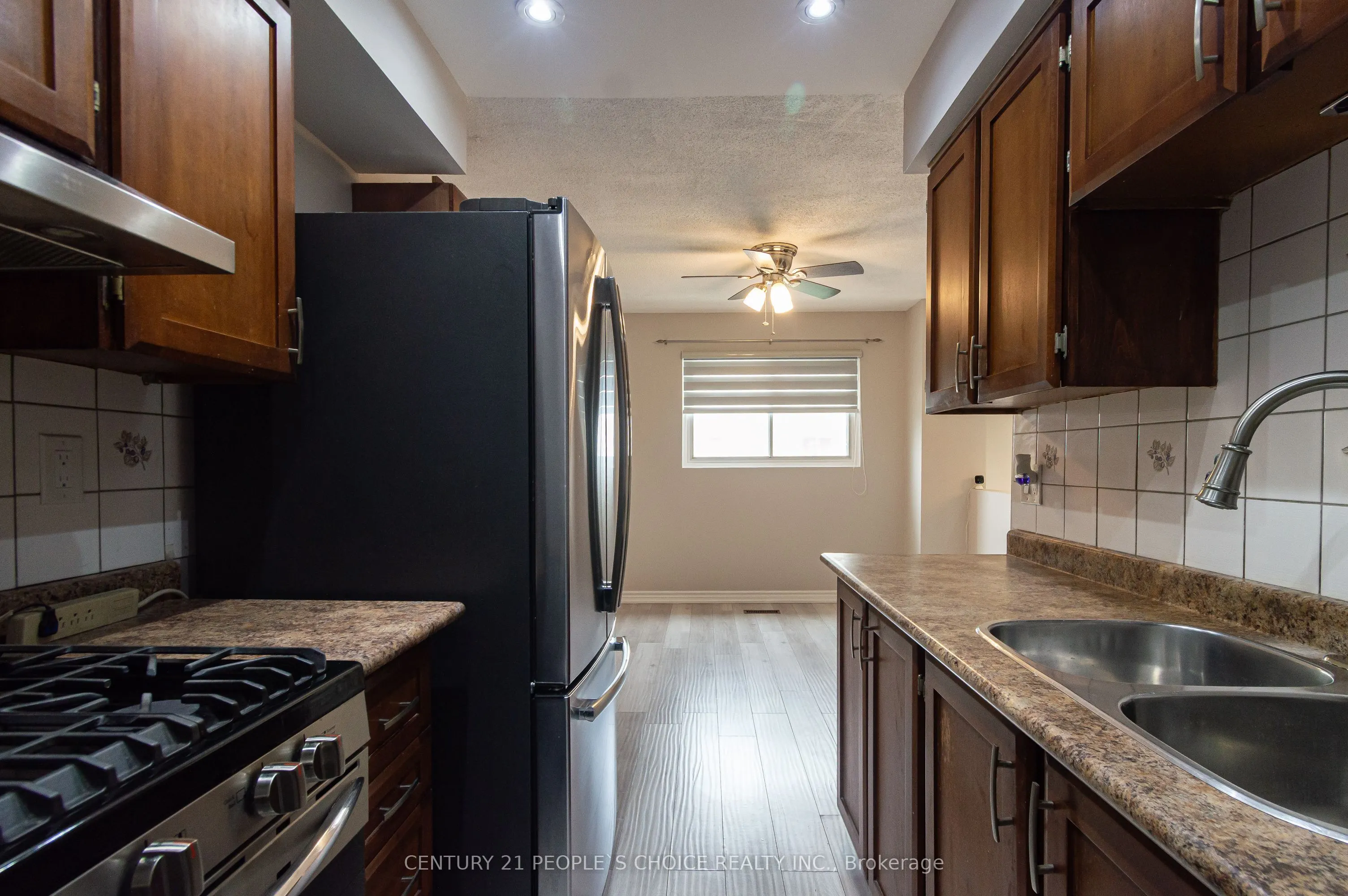 16 Franklin Court, #11