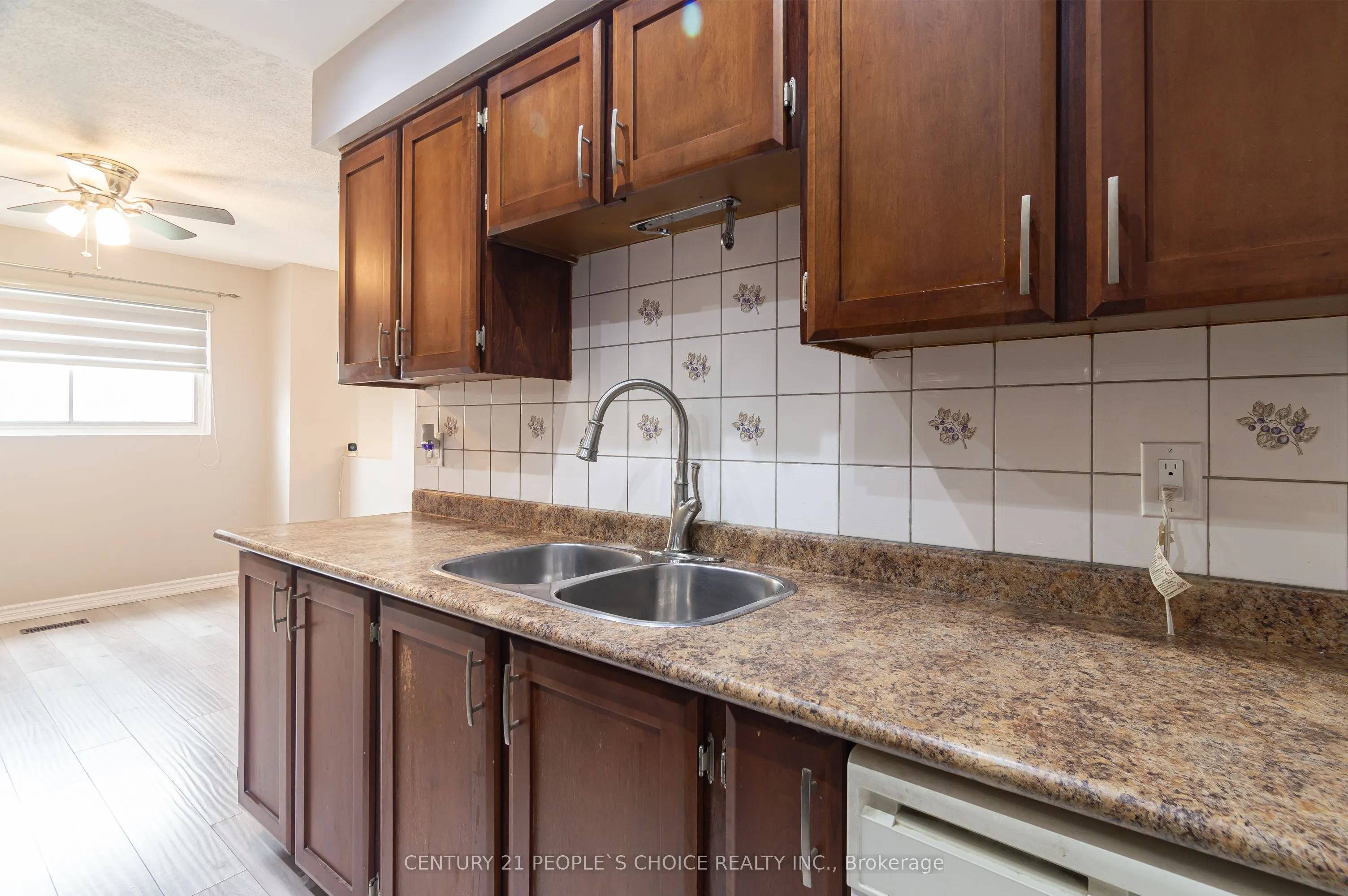 16 Franklin Court, #11