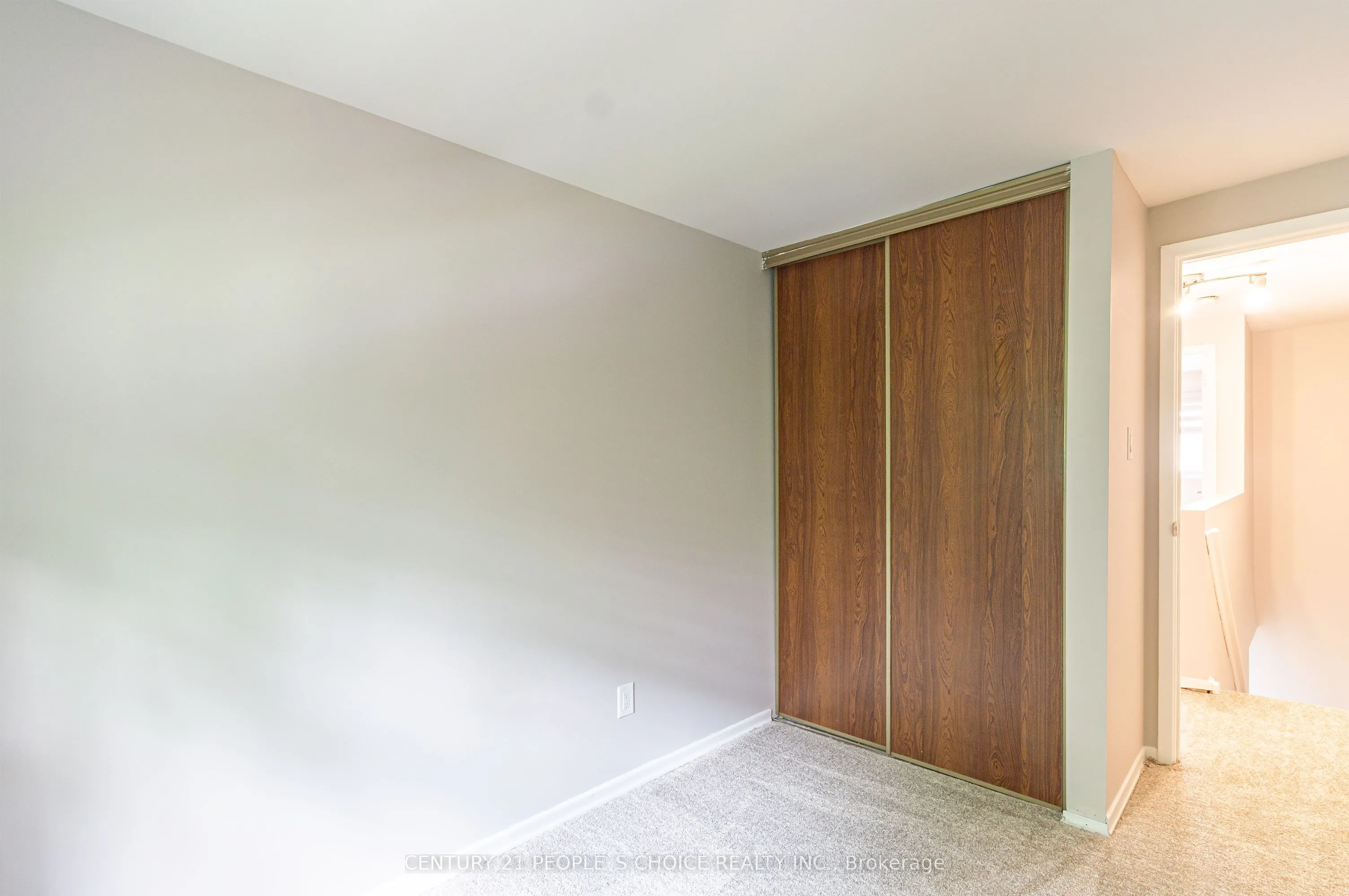 16 Franklin Court, #11