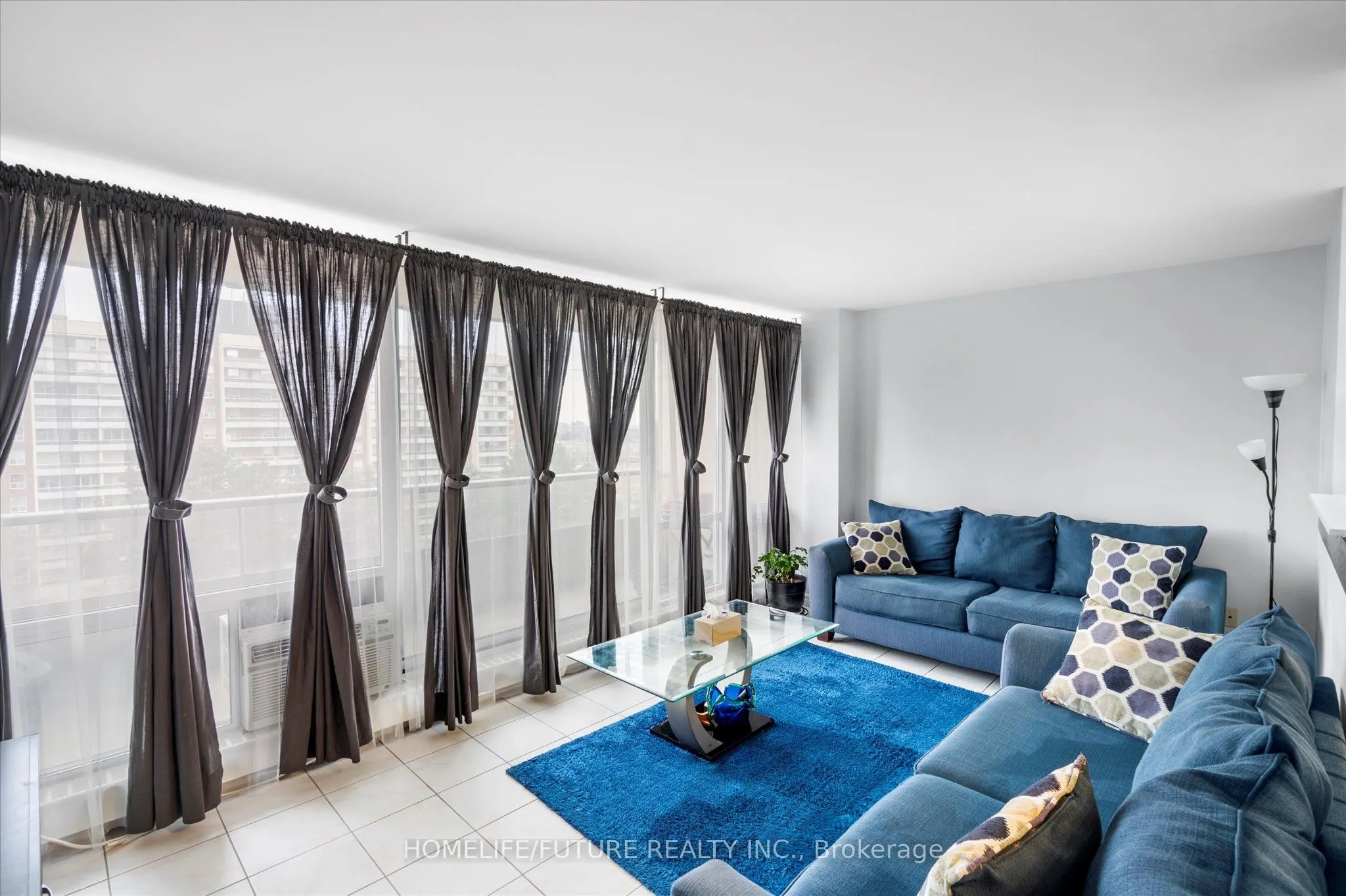 25 Four Winds Drive, #712