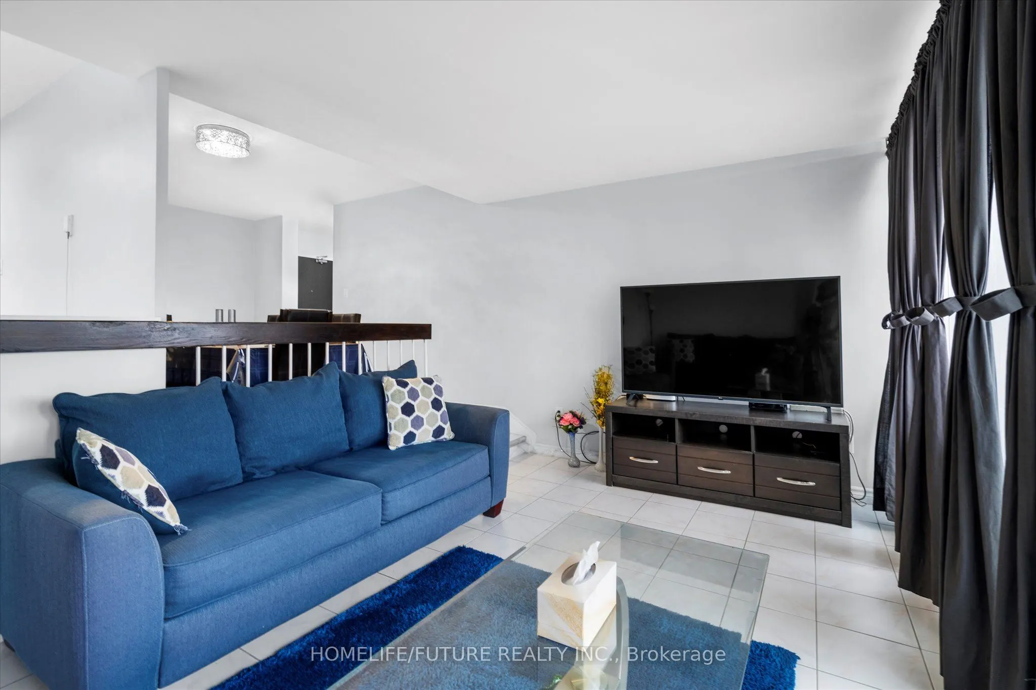 25 Four Winds Drive, #712