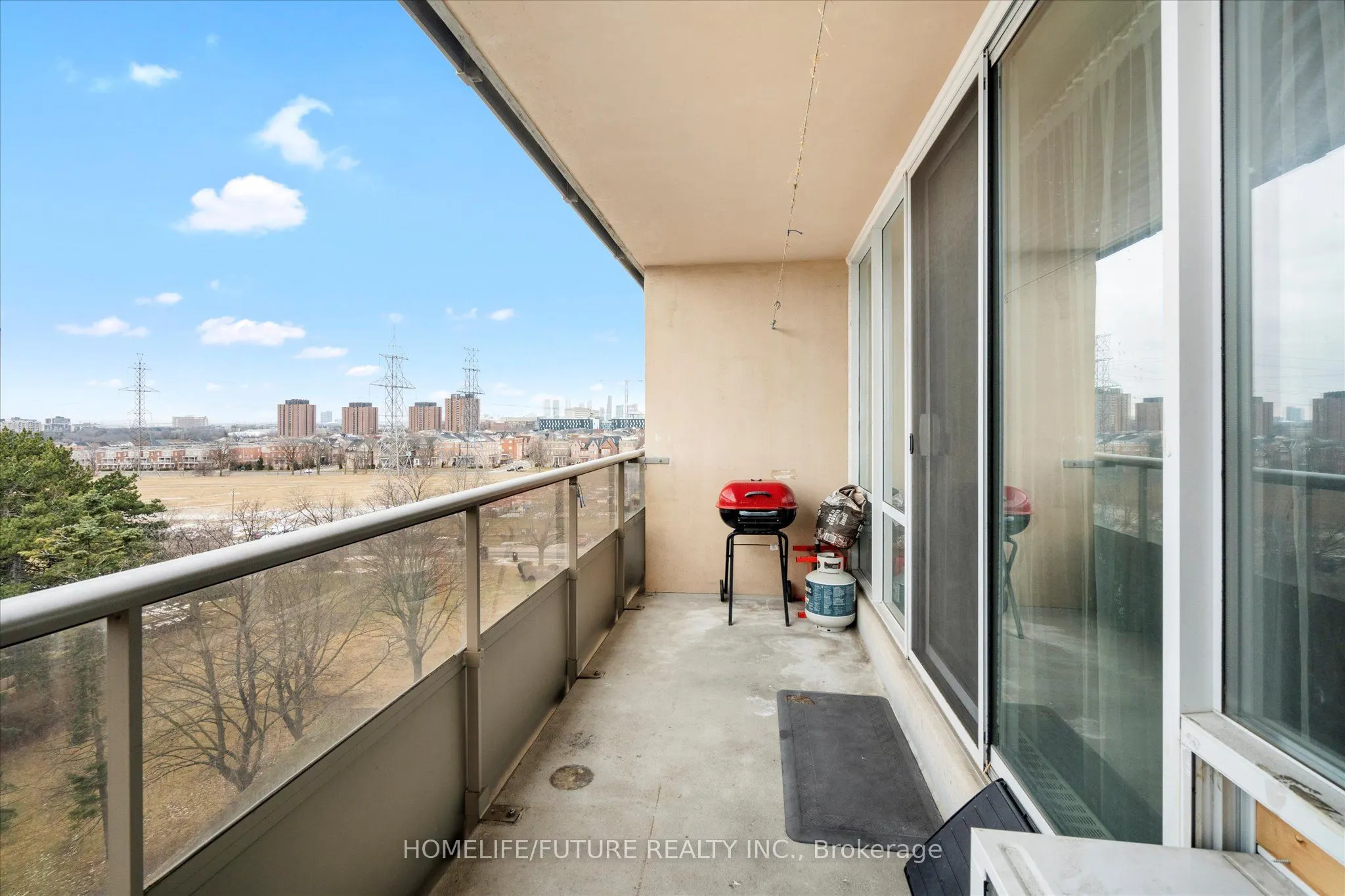 25 Four Winds Drive, #712