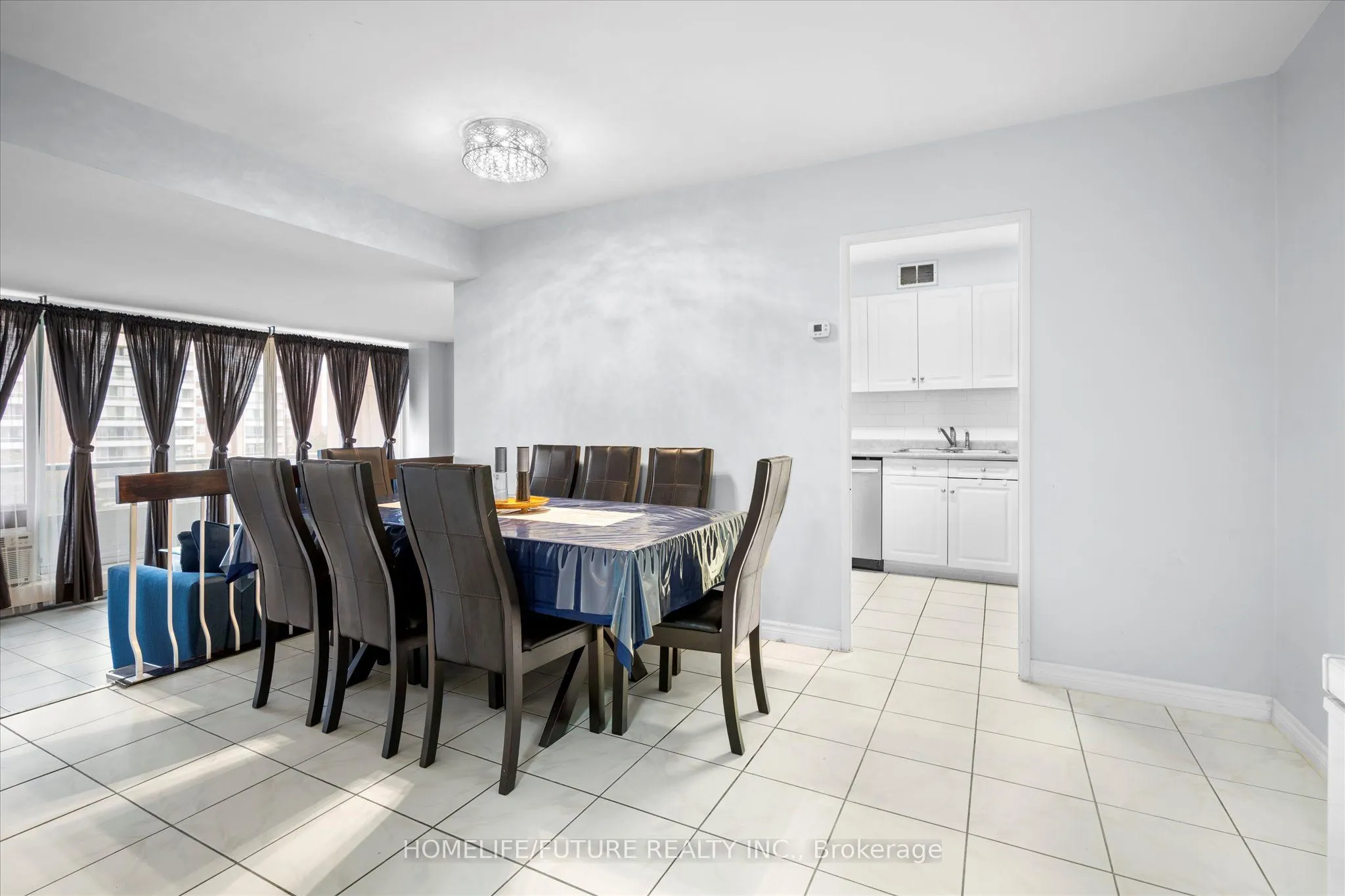 25 Four Winds Drive, #712