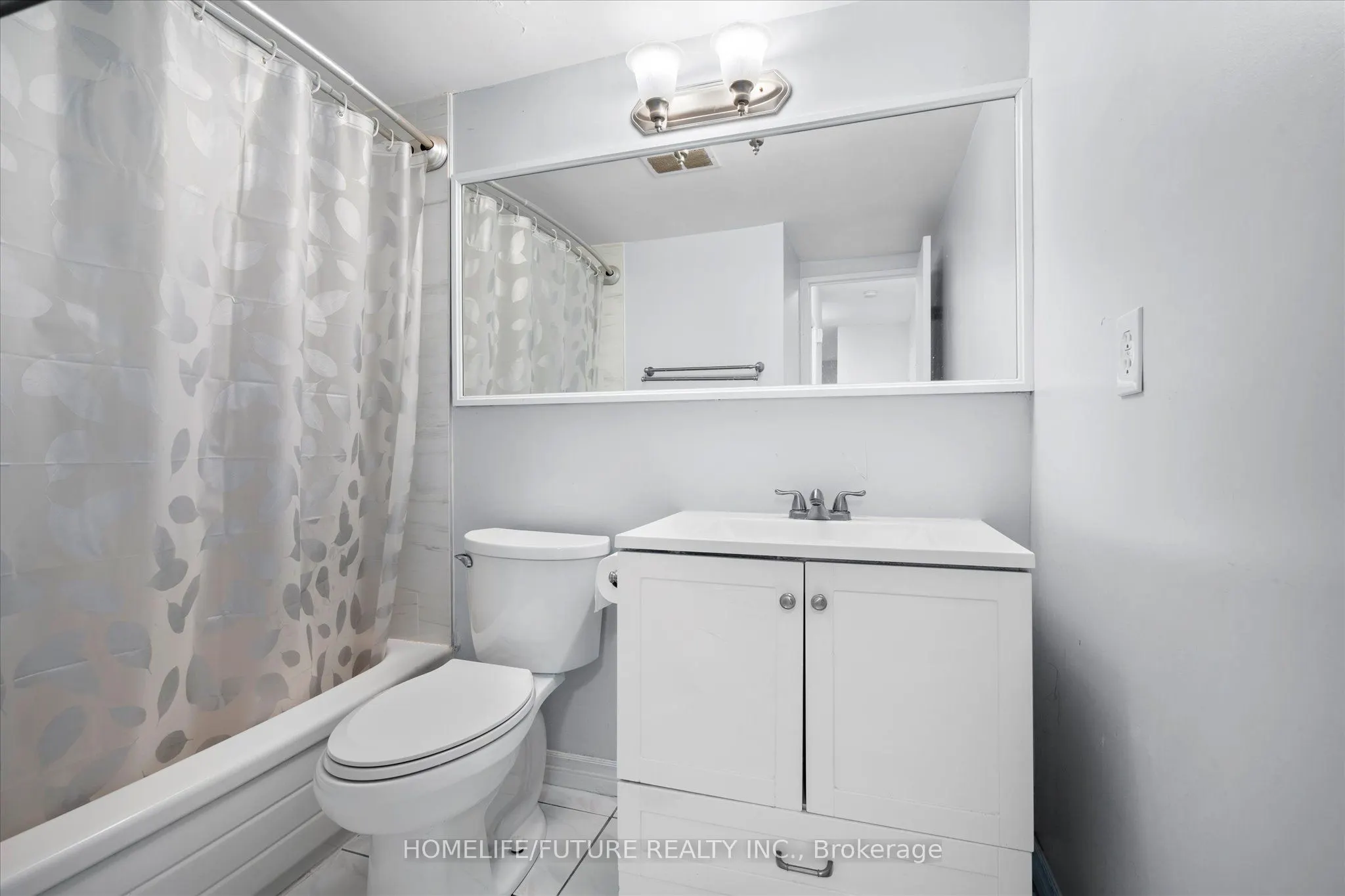 25 Four Winds Drive, #712