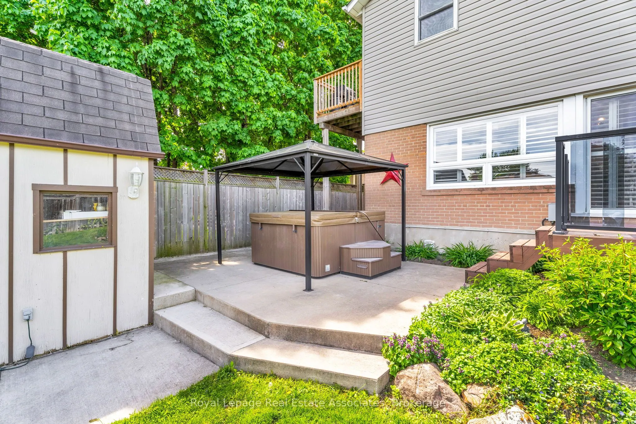 21 Bairstow Crescent