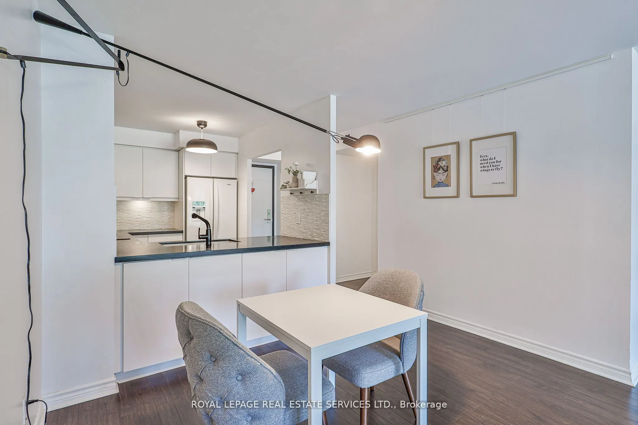 2267 Lakeshore Boulevard W, #216
