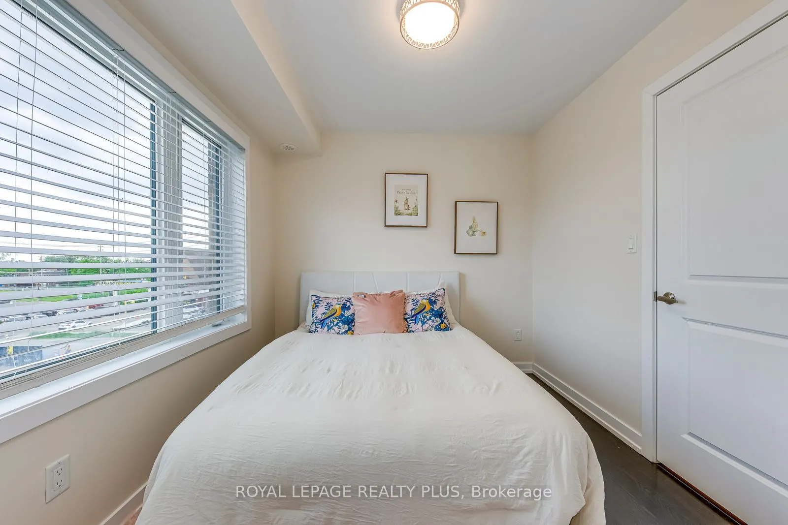 10 Drummond Street, #510