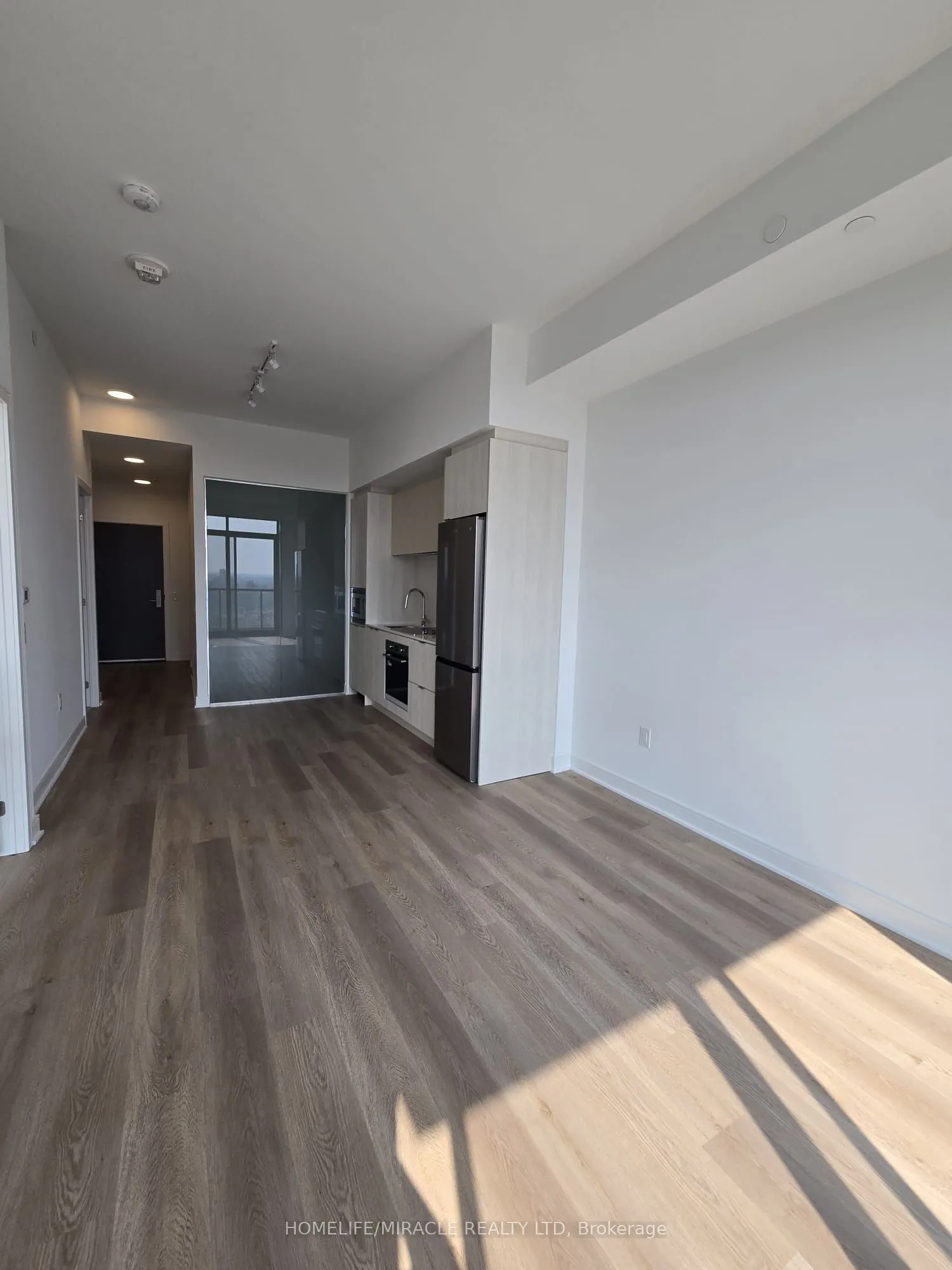 86 Dundas Street E, #1715