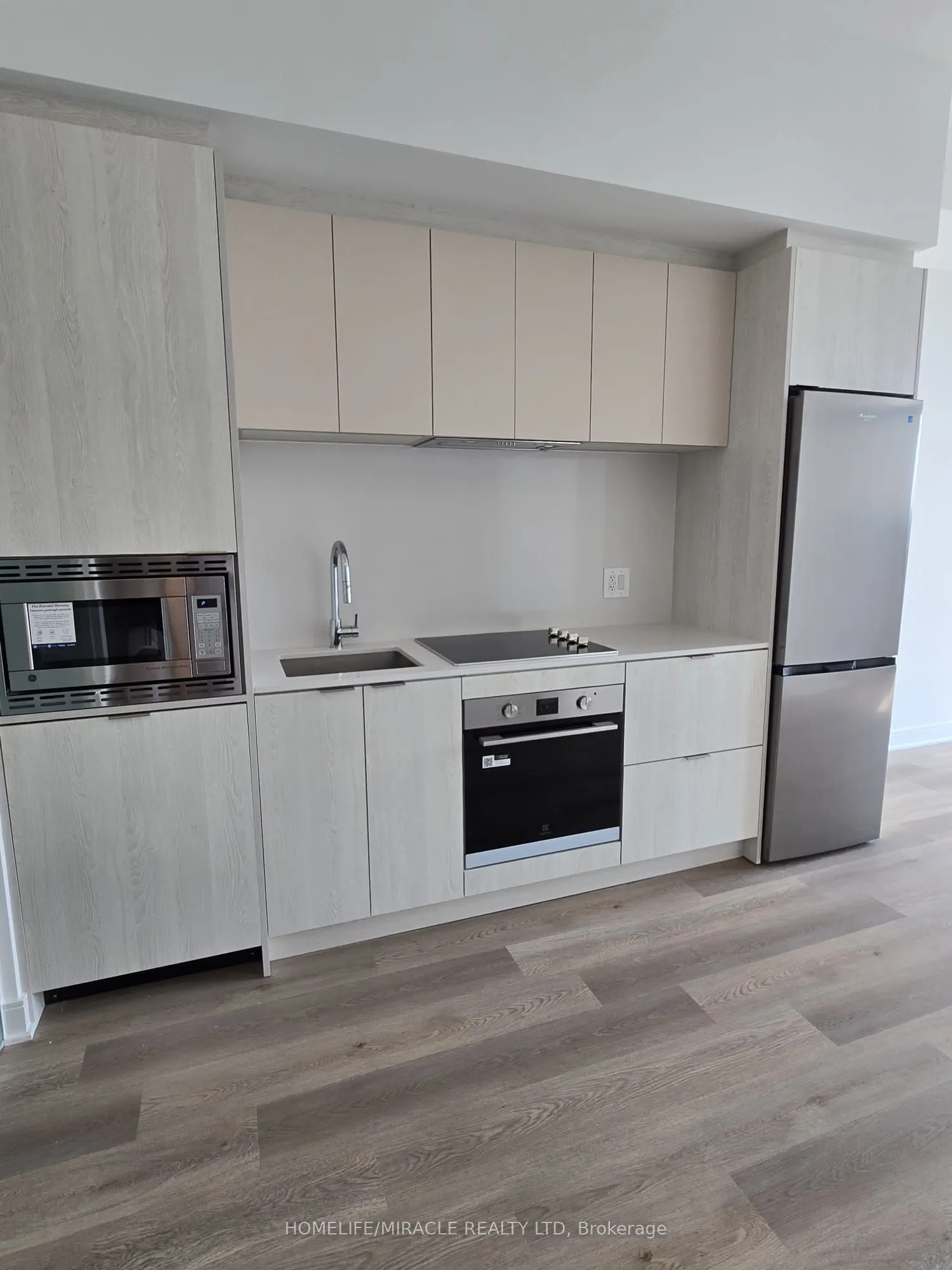 86 Dundas Street E, #1715