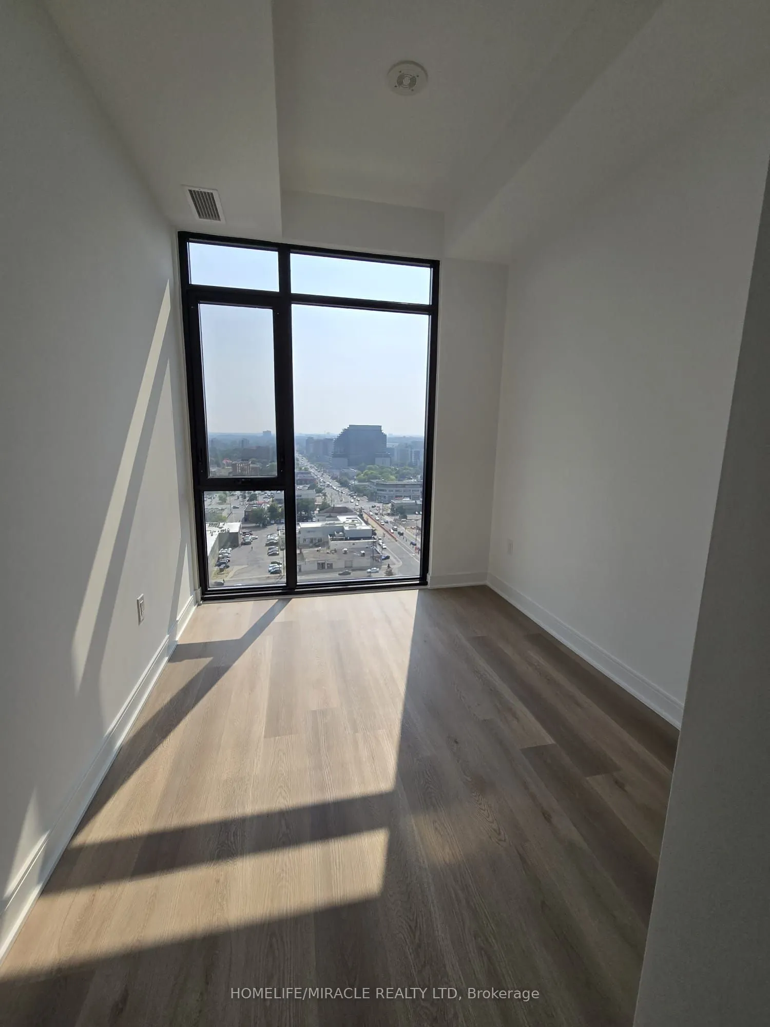 86 Dundas Street E, #1715