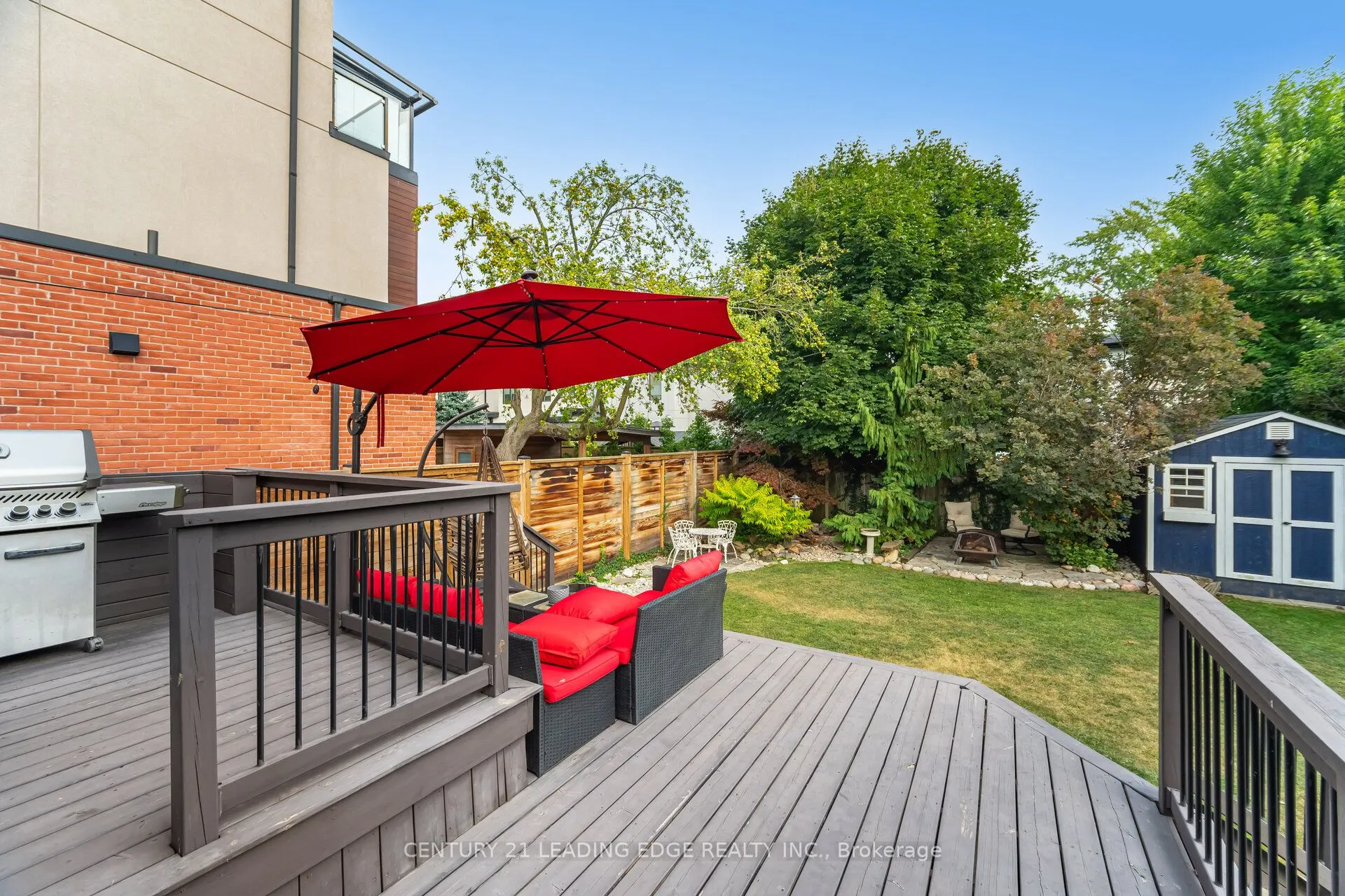 586 Curzon Avenue