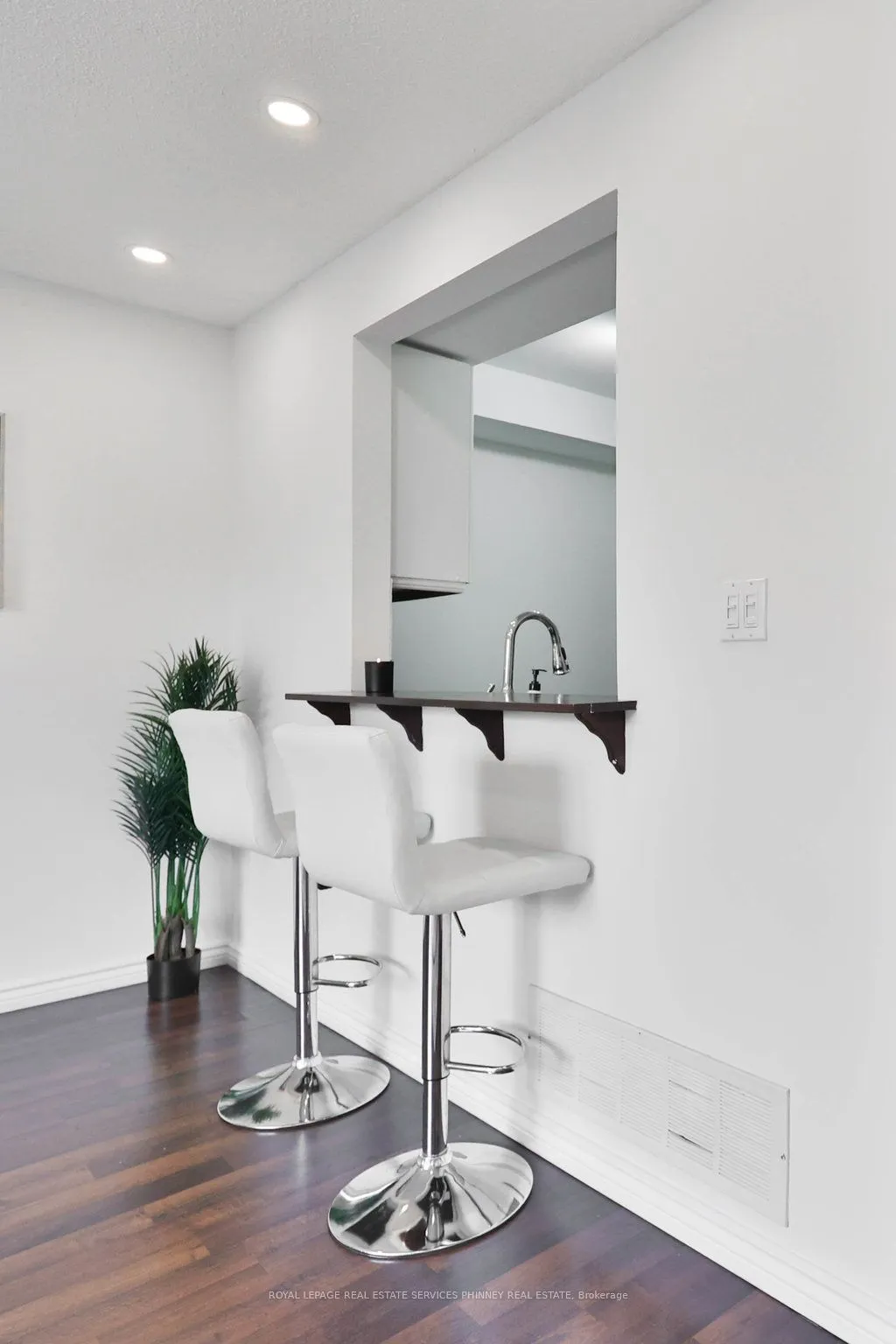 1580 Reeves Gate, #31