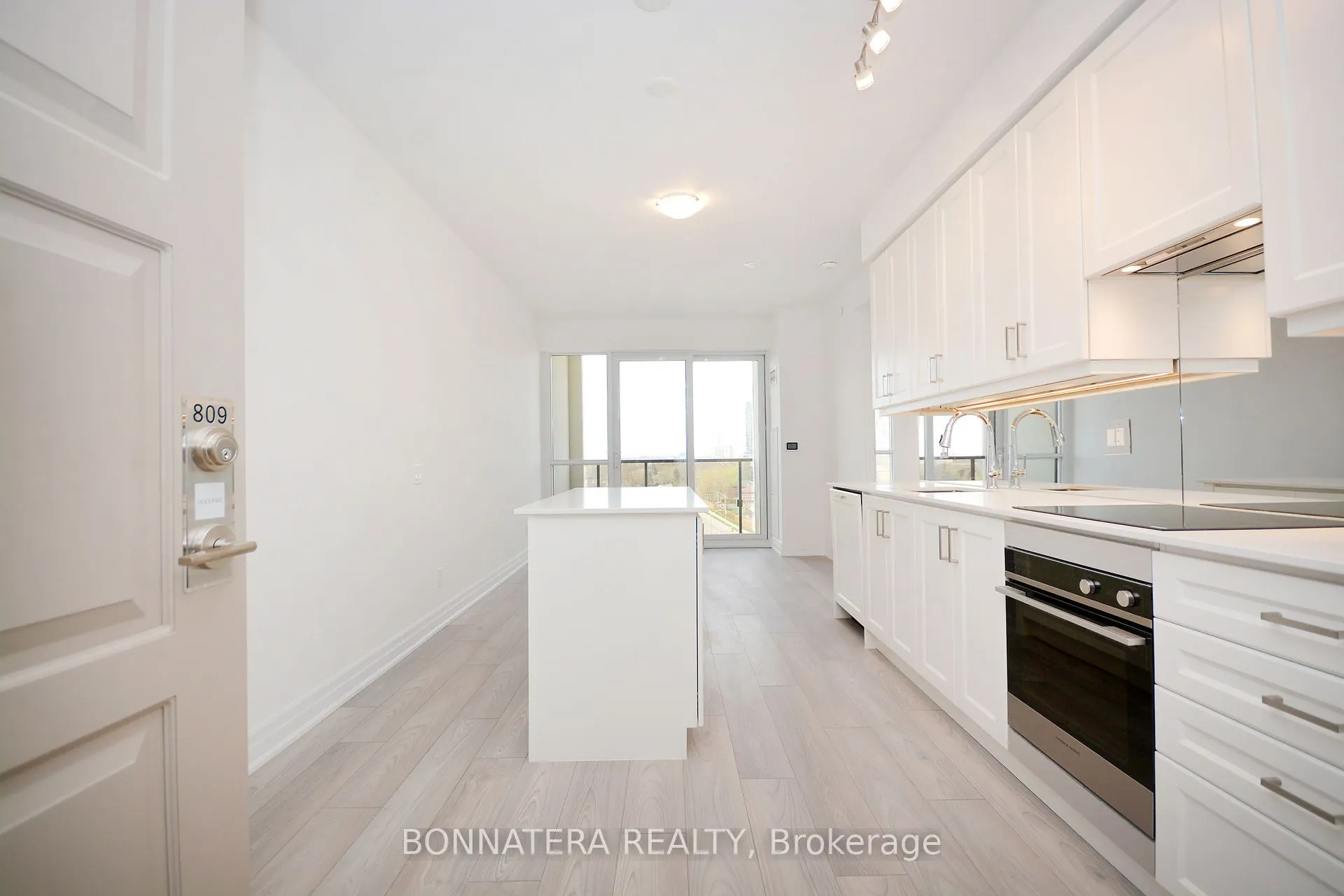36 Elm Drive W, #809