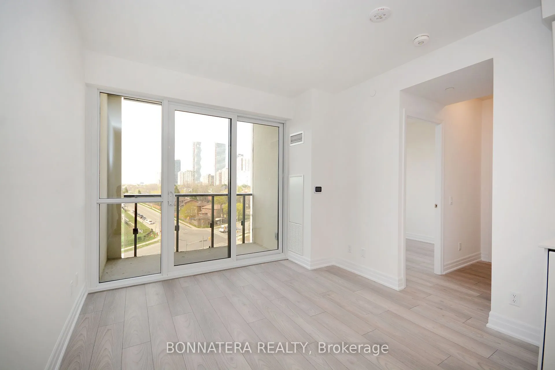 36 Elm Drive W, #809