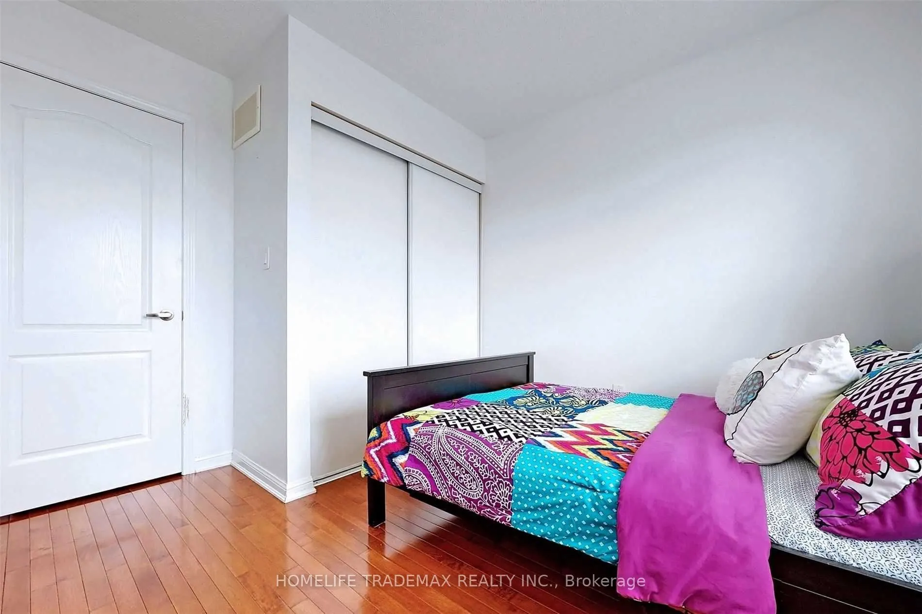 933 Hasselfeldt Heights