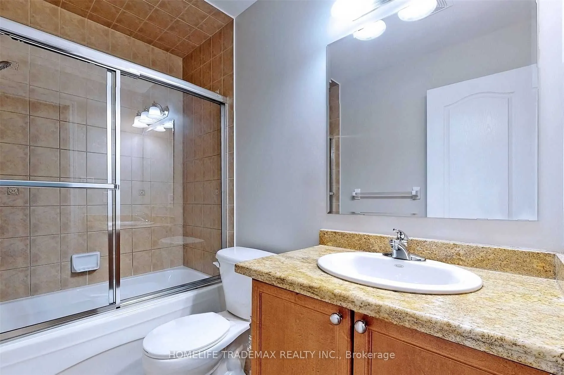 933 Hasselfeldt Heights