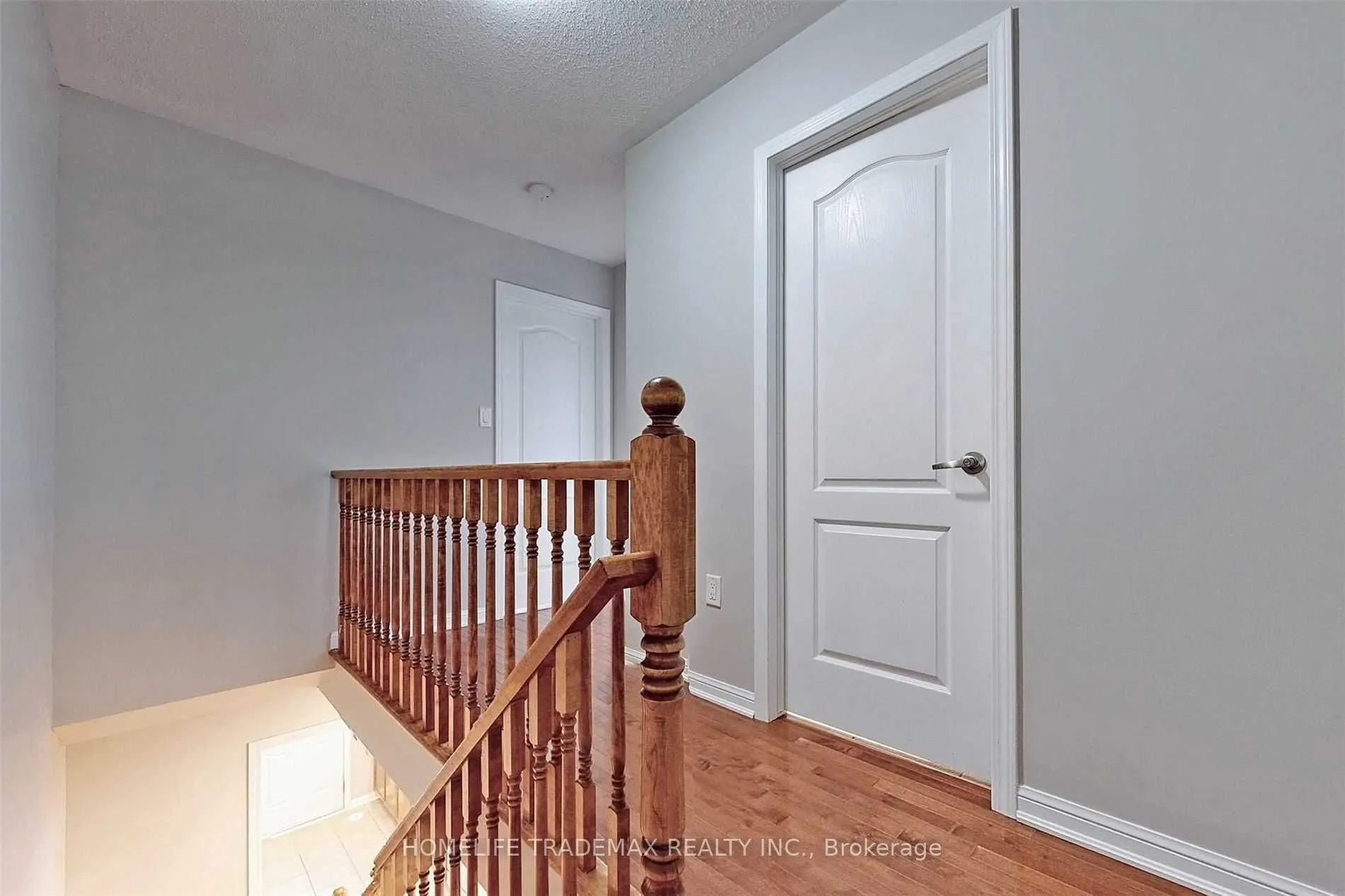 933 Hasselfeldt Heights
