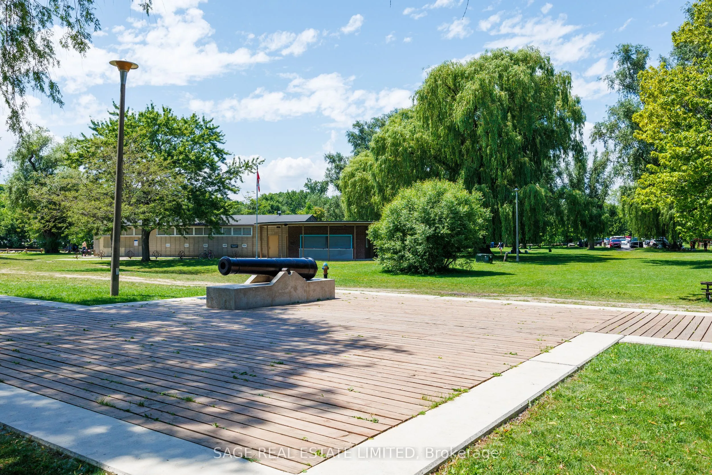 3865 Lake Shore Boulevard W, #1302