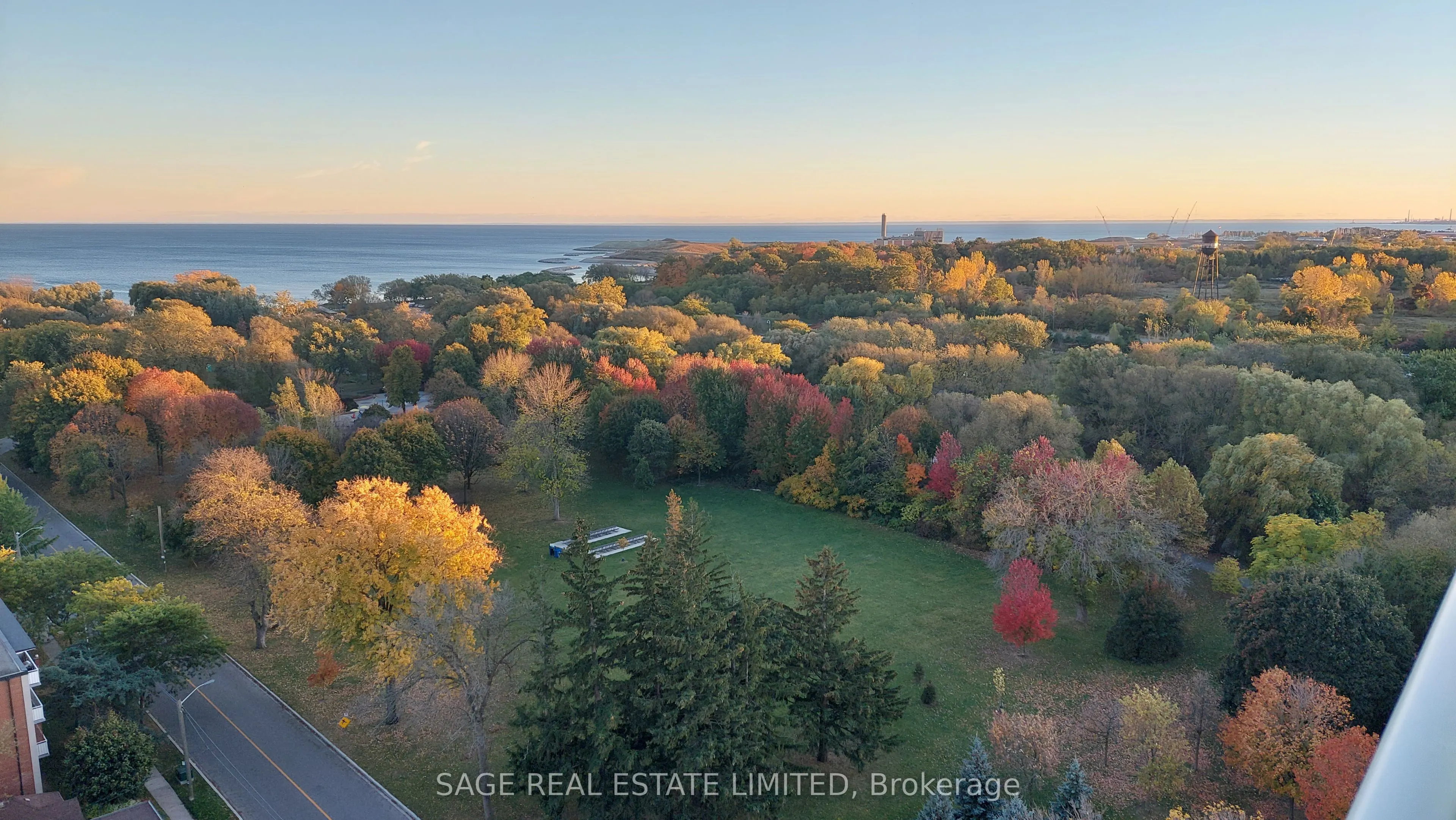 3865 Lake Shore Boulevard W, #1302
