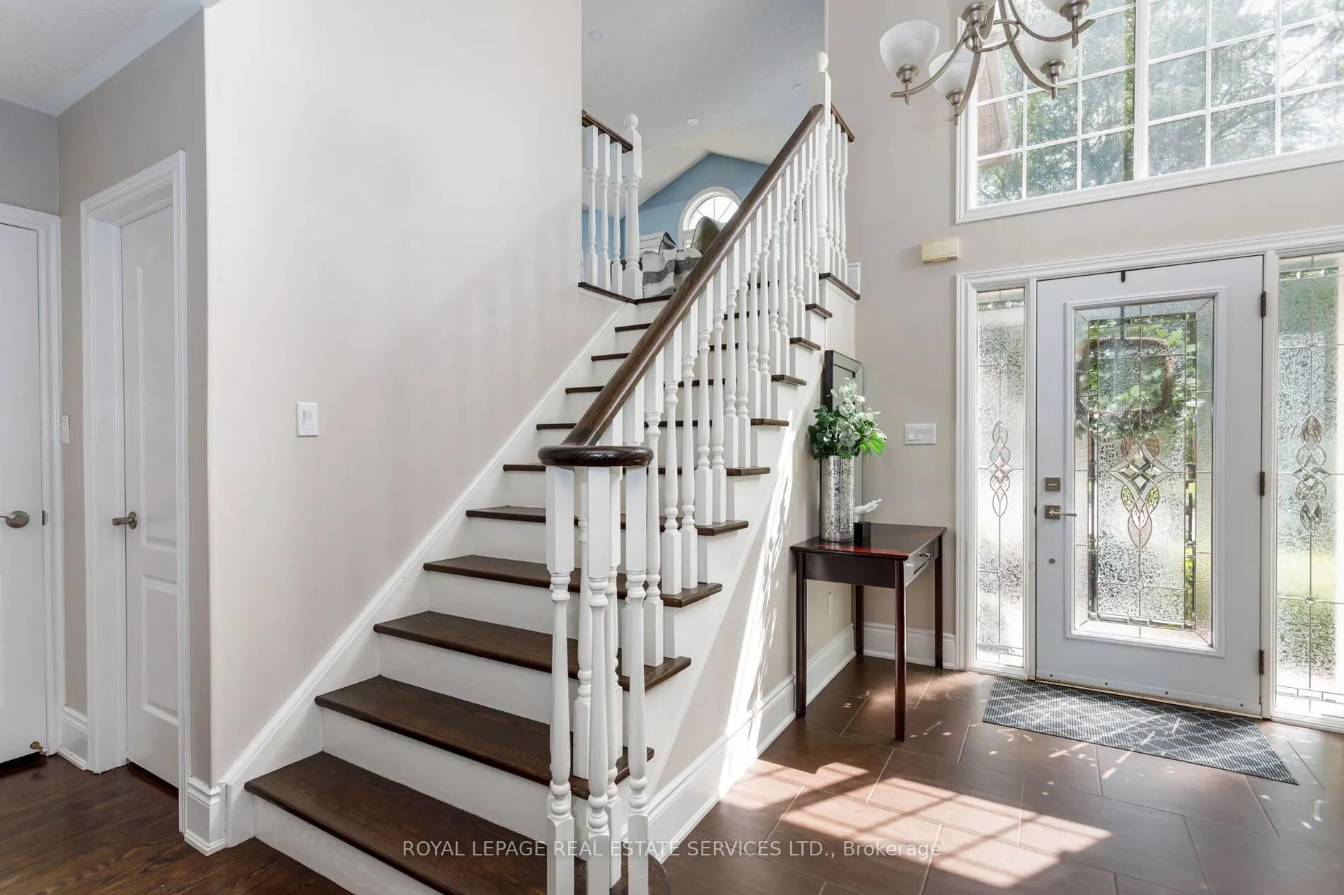 2349 Hilltop Lane