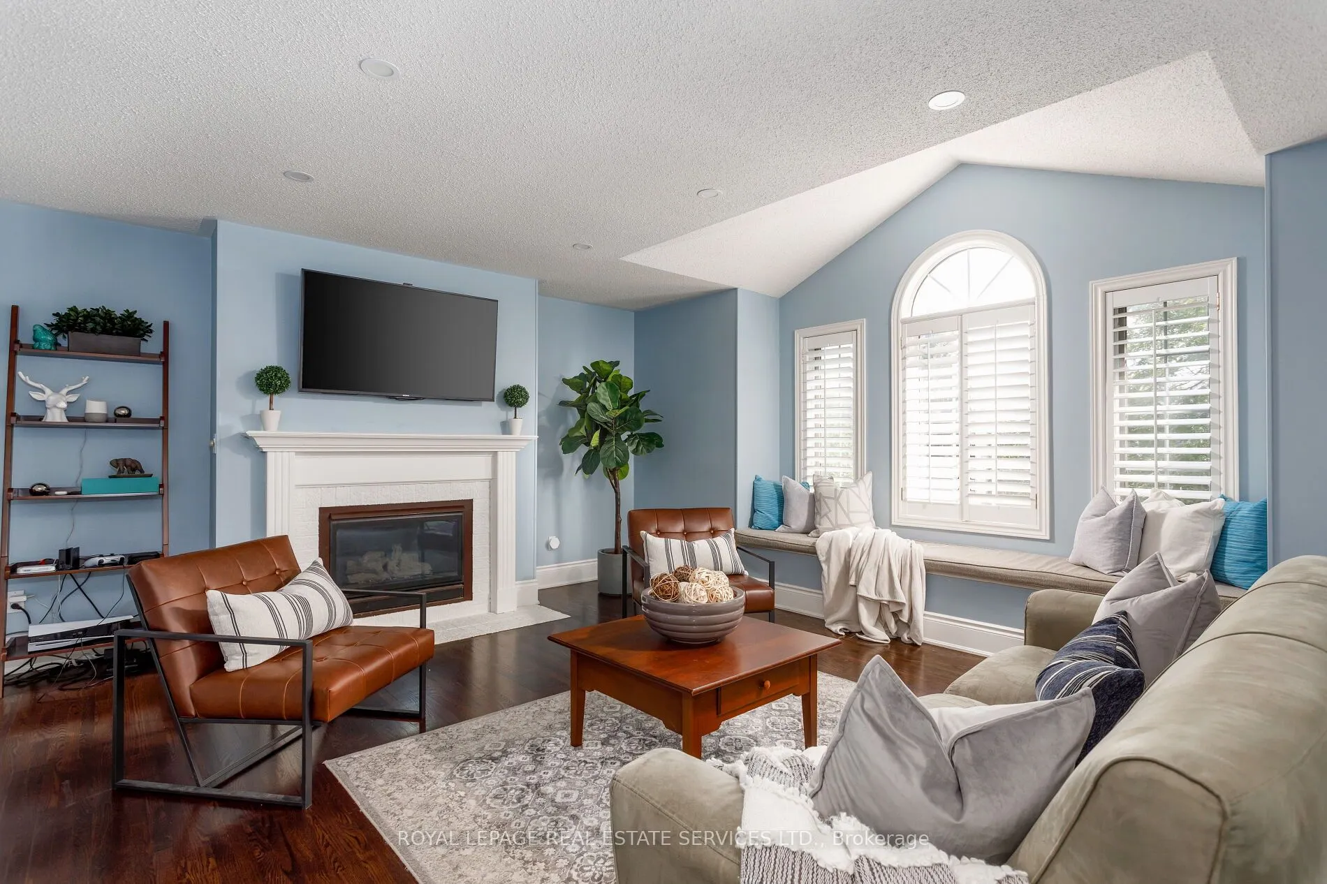 2349 Hilltop Lane