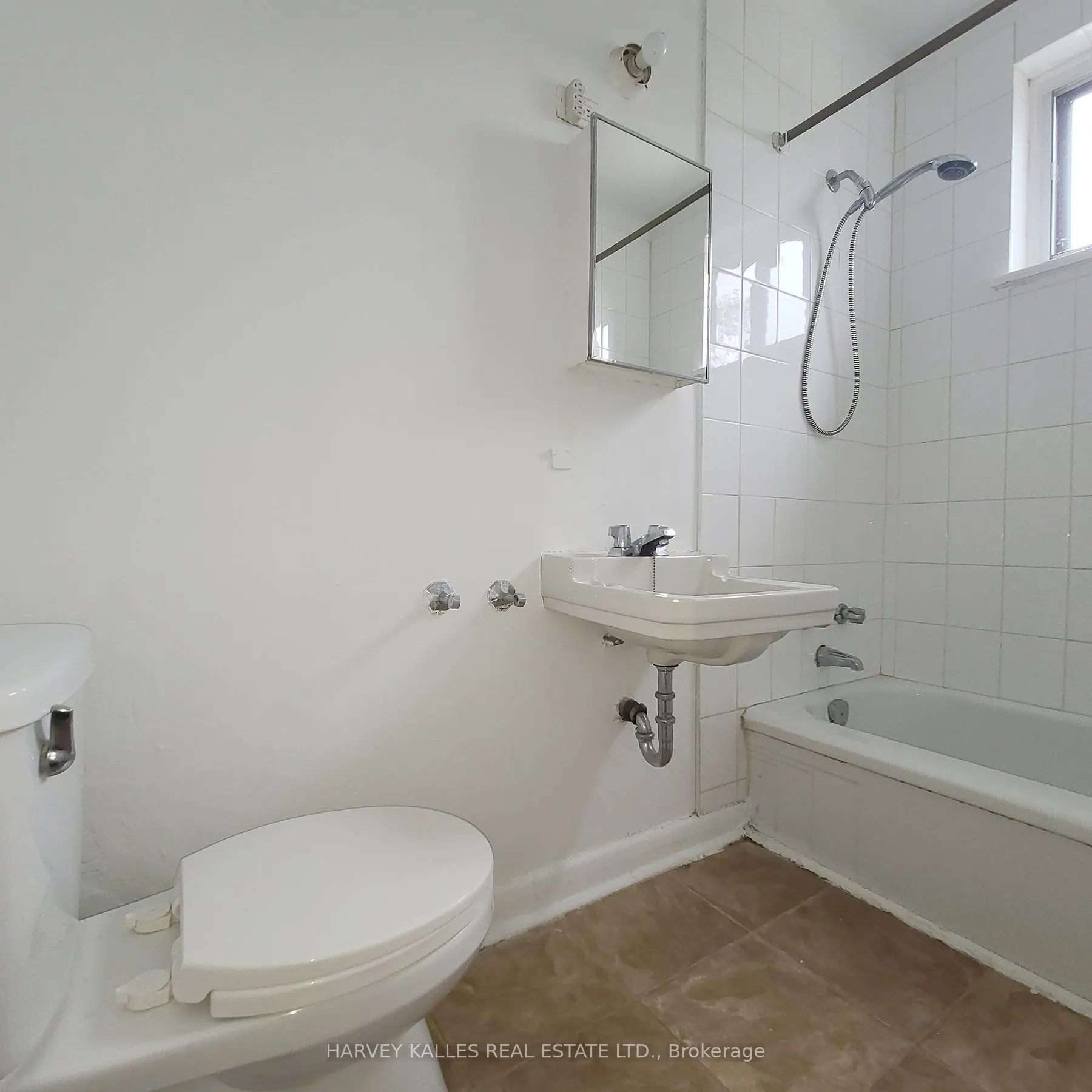 3813 Lake Shore Boulevard W, #3
