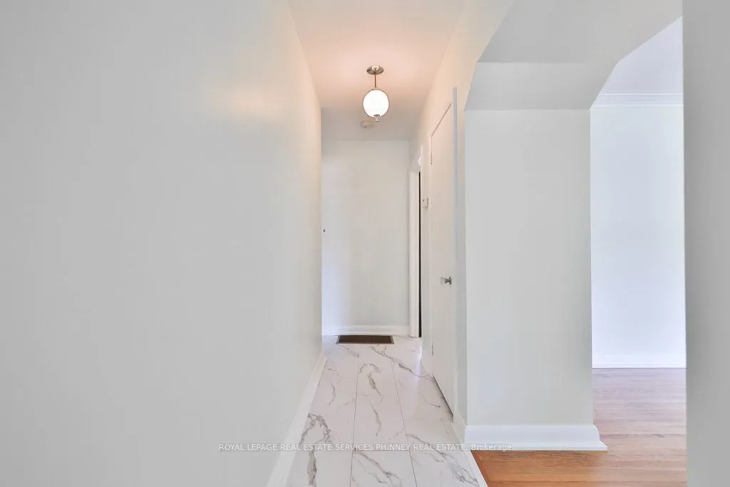 68 Oriole Avenue