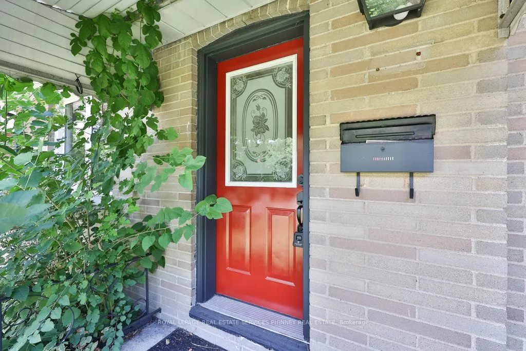 68 Oriole Avenue