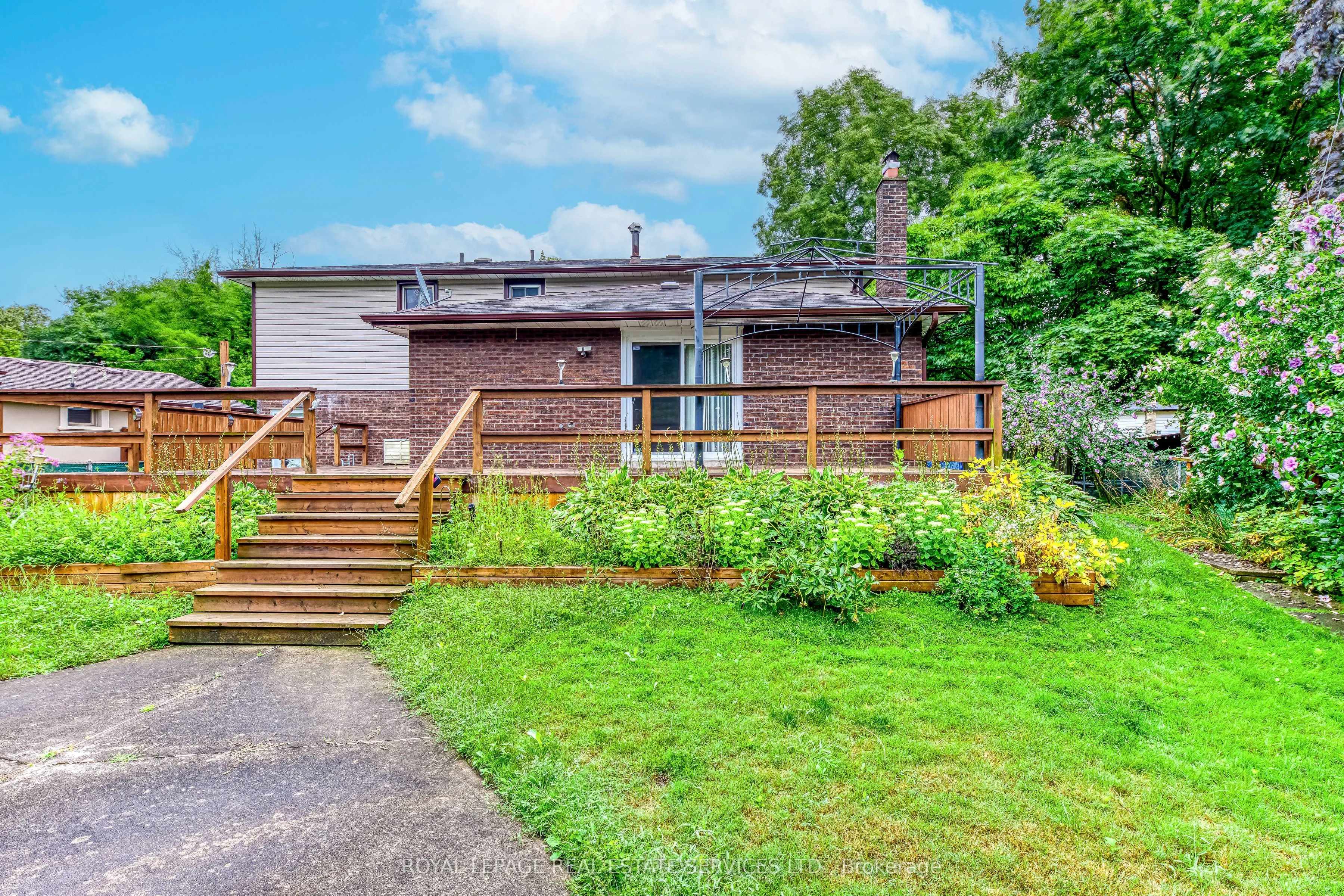 2101 Salmon Road