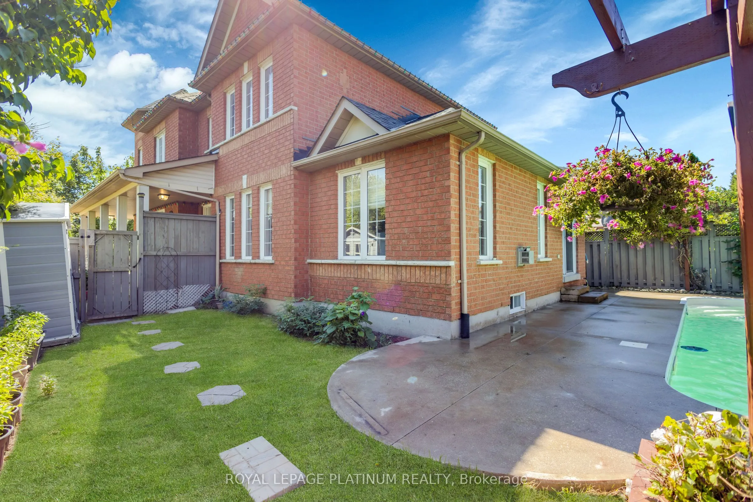 76 Baha Crescent