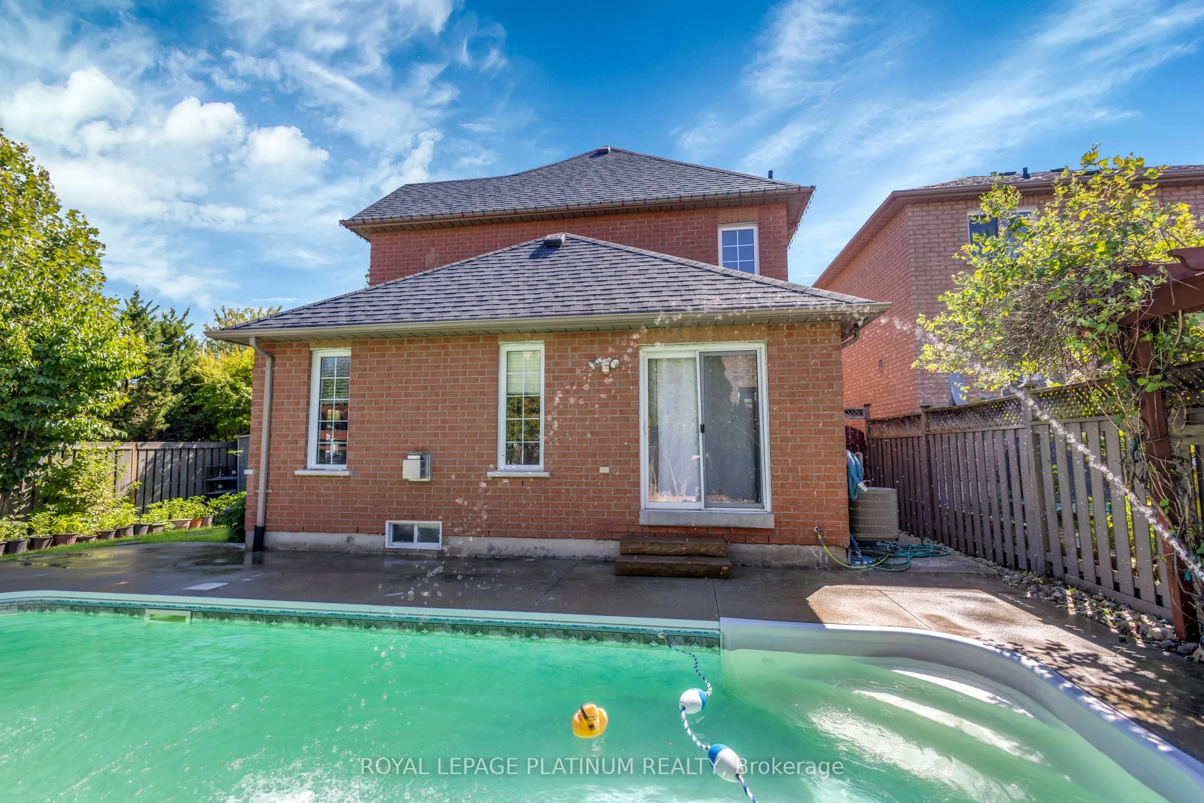 76 Baha Crescent