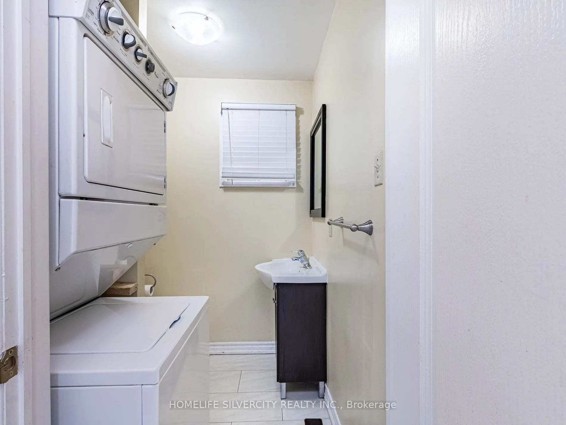 30 Castlehill Road, #1