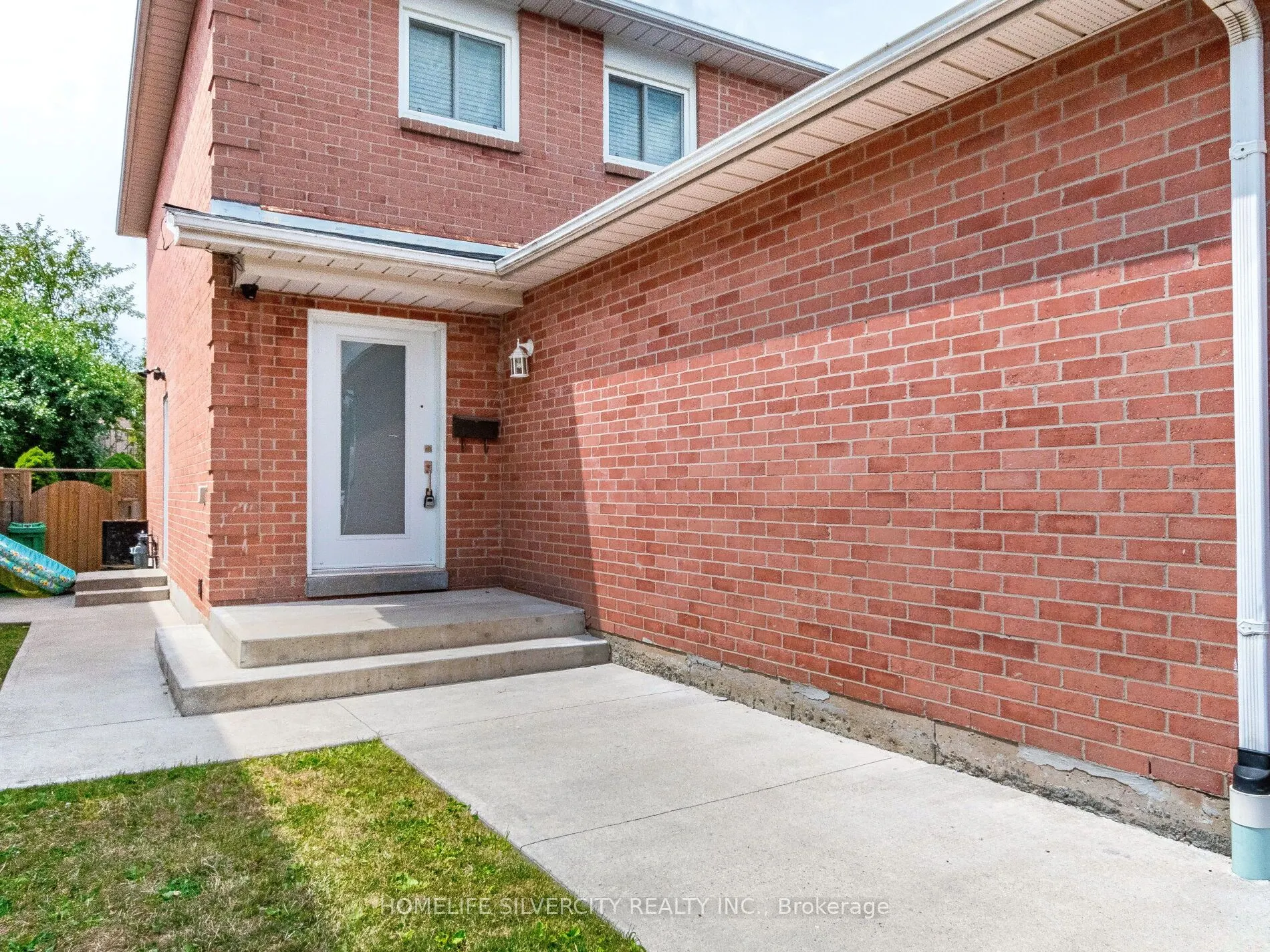 30 Castlehill Road, #1