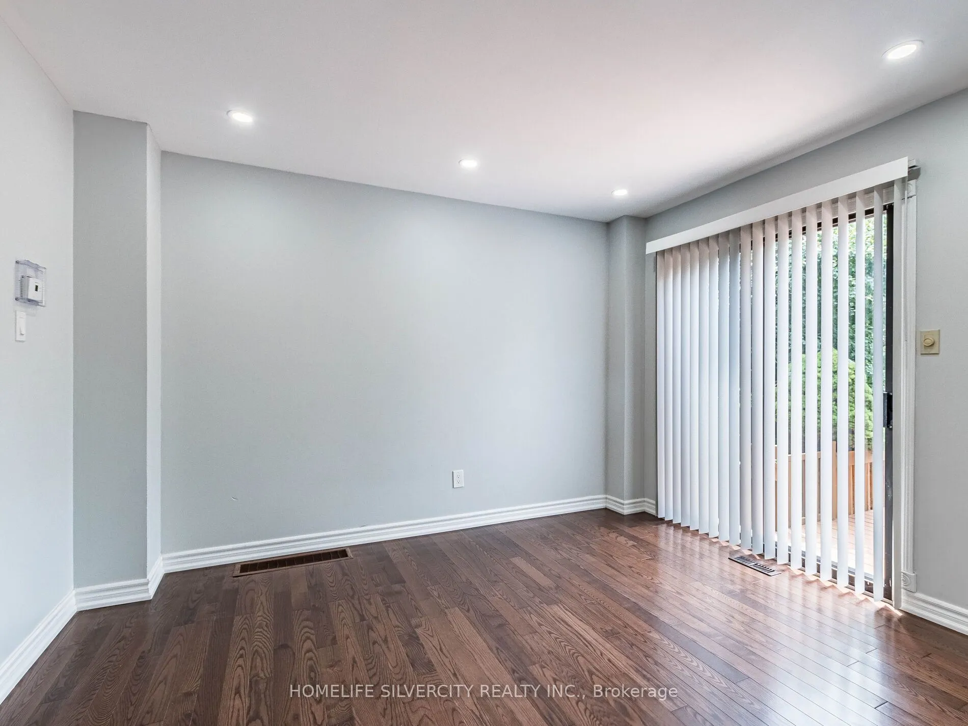 30 Castlehill Road, #1