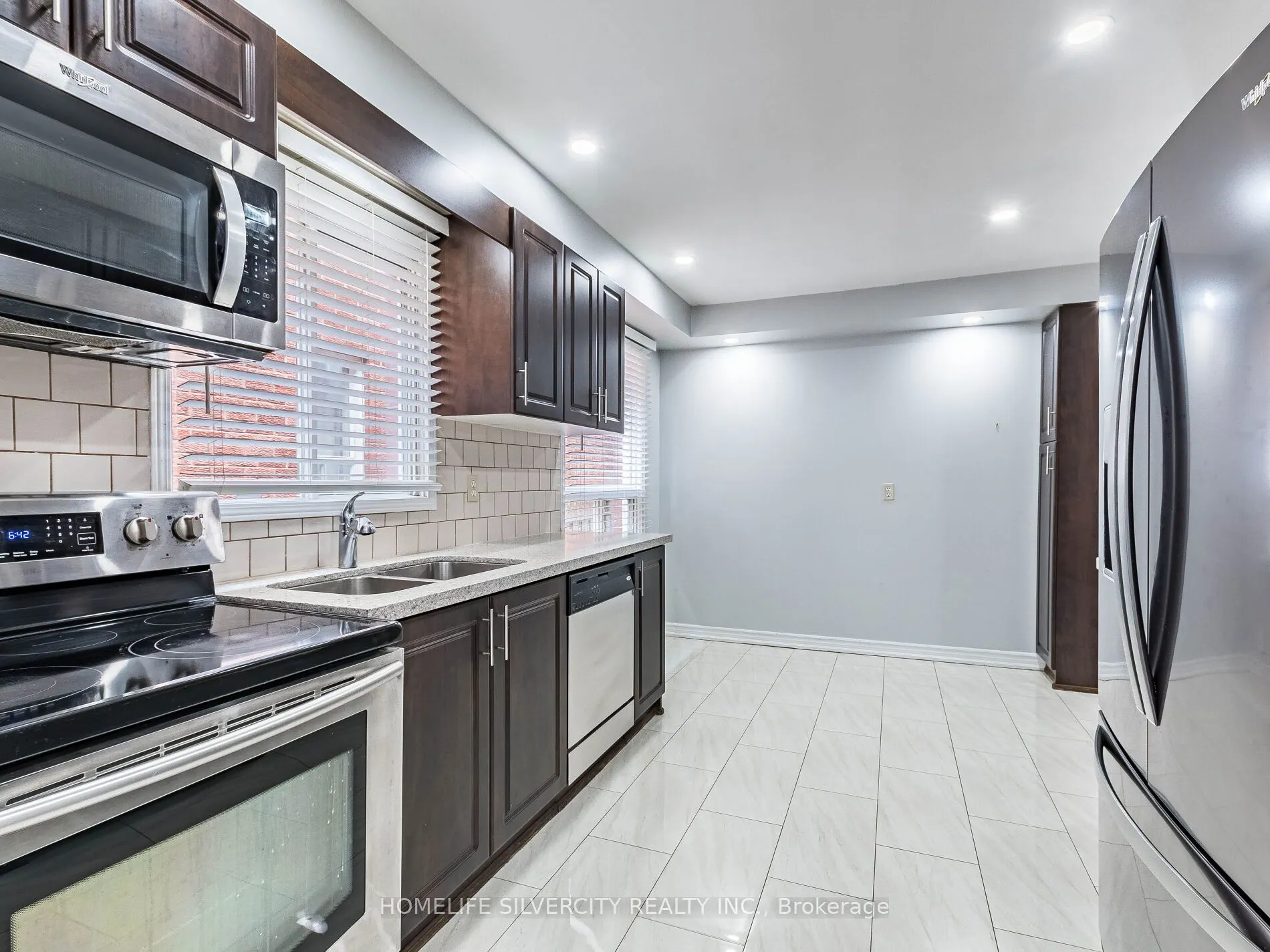 30 Castlehill Road, #1