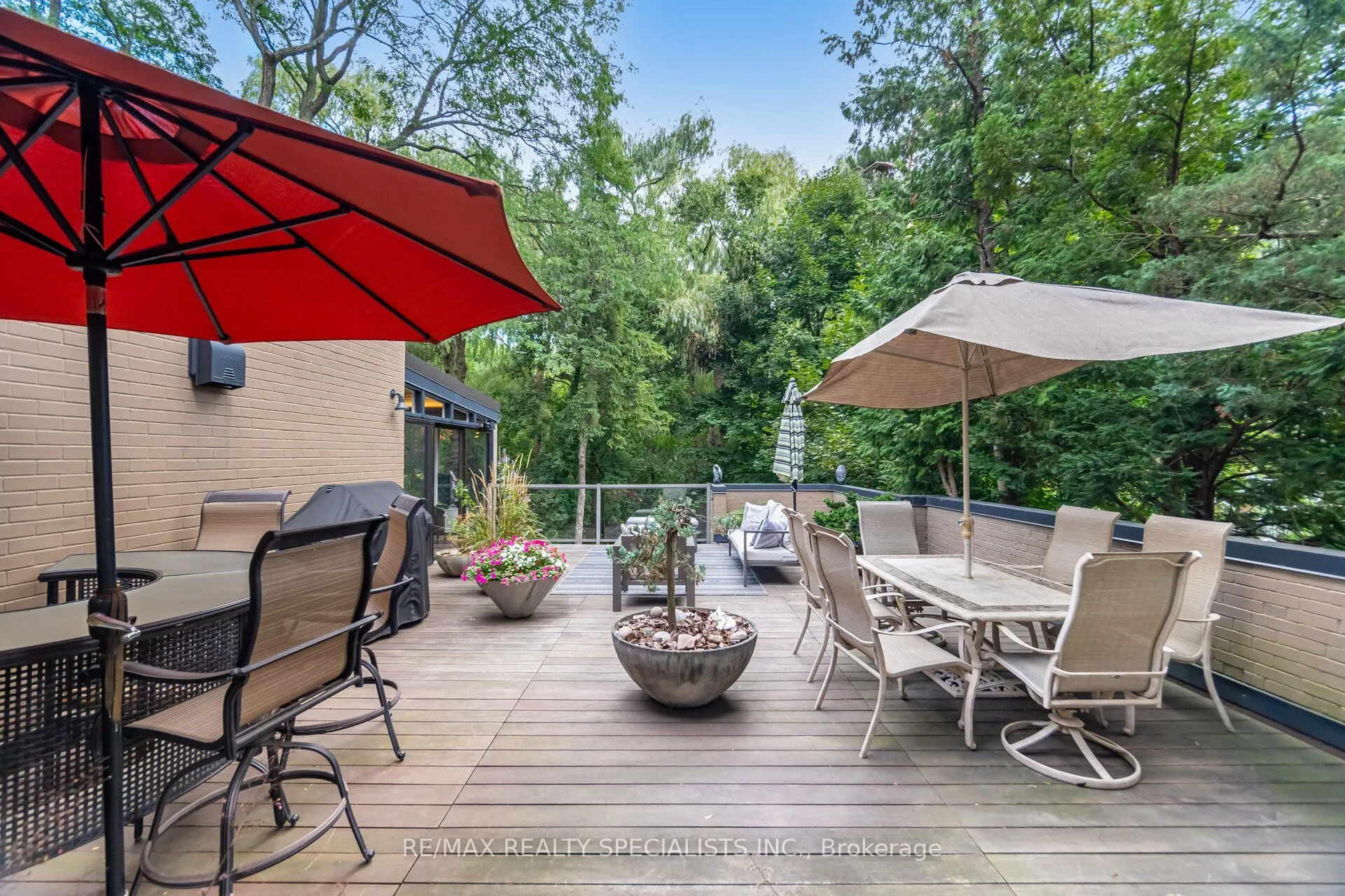 251 Dickson Park Crescent