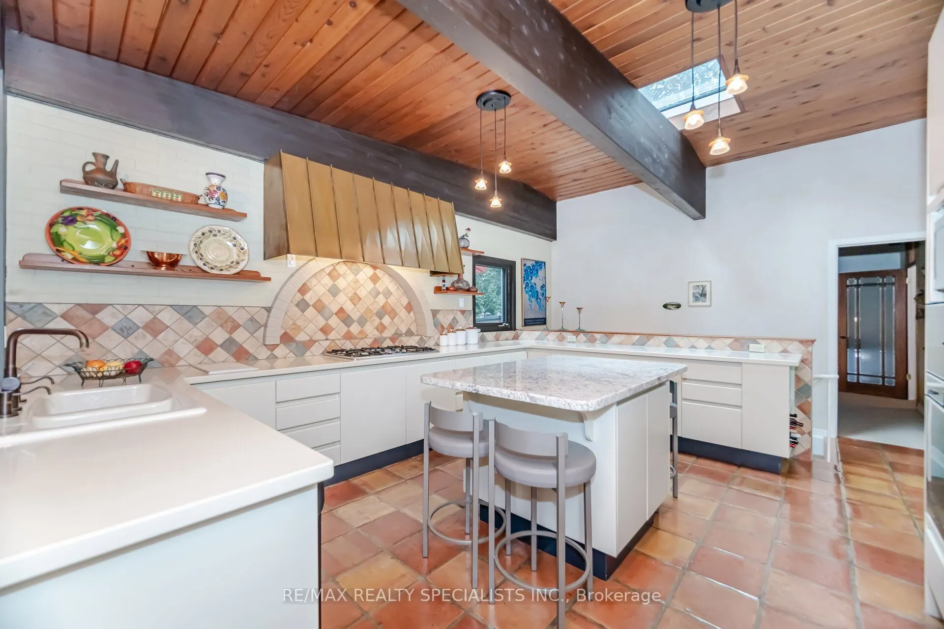 251 Dickson Park Crescent