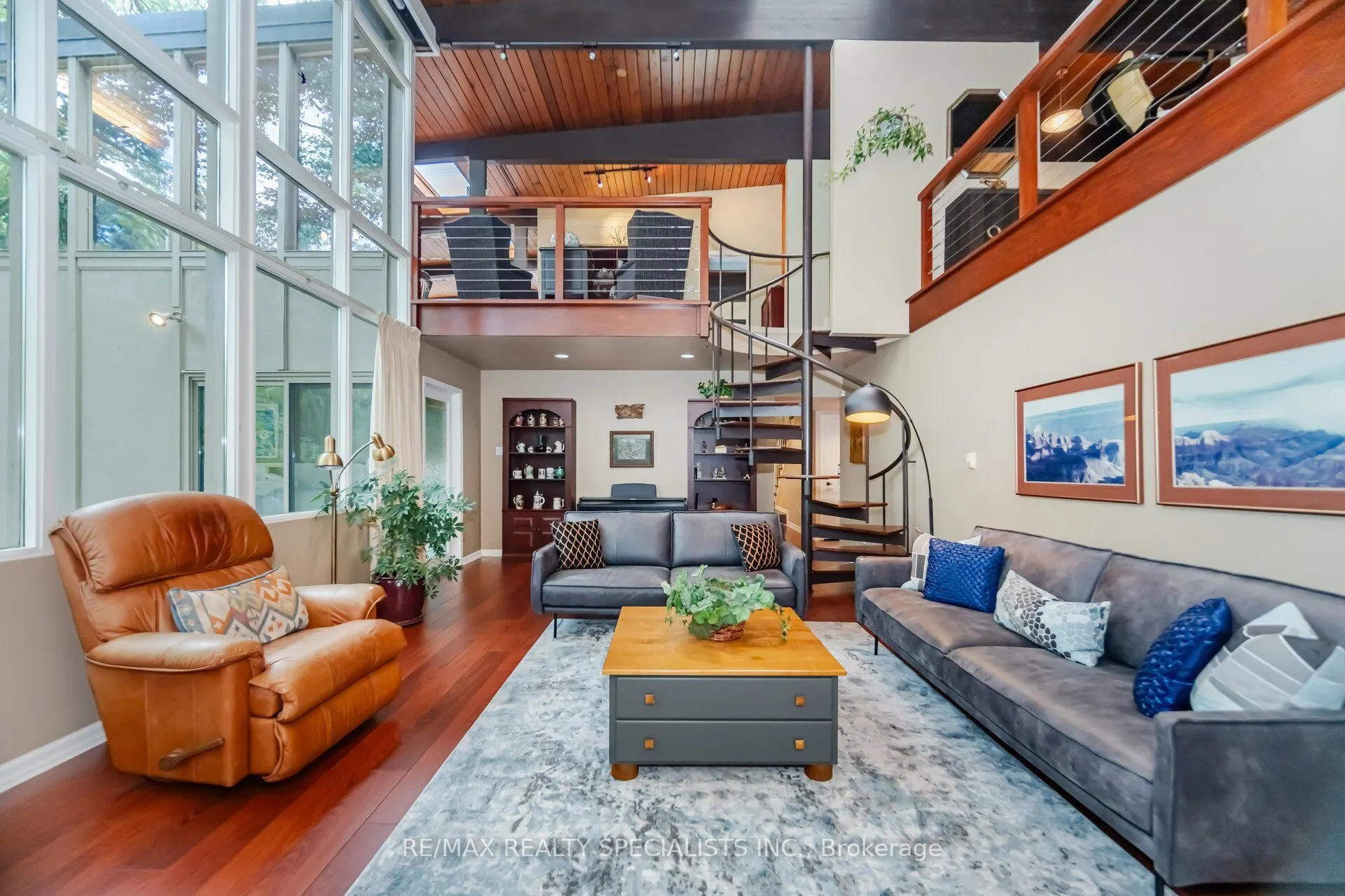251 Dickson Park Crescent