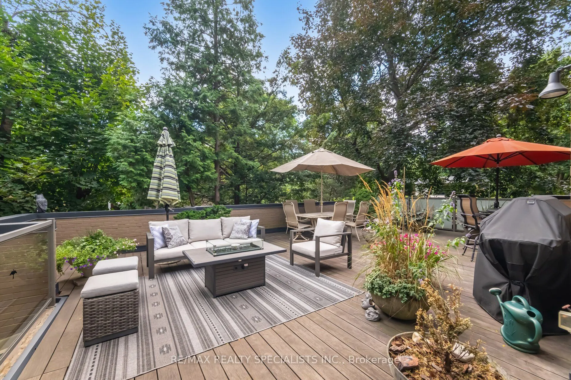 251 Dickson Park Crescent