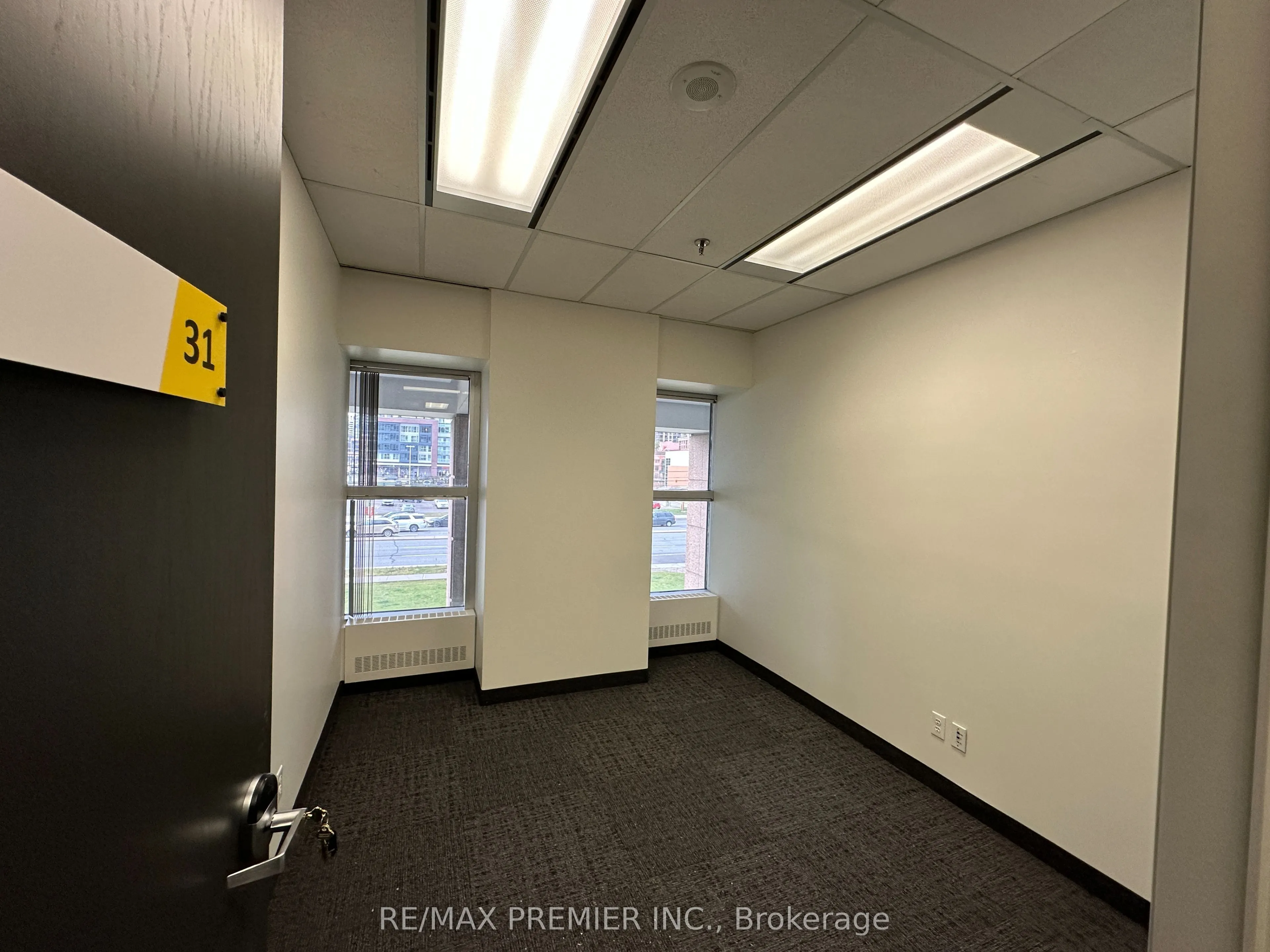 350 Burnhamthorpe Road W, #200-31