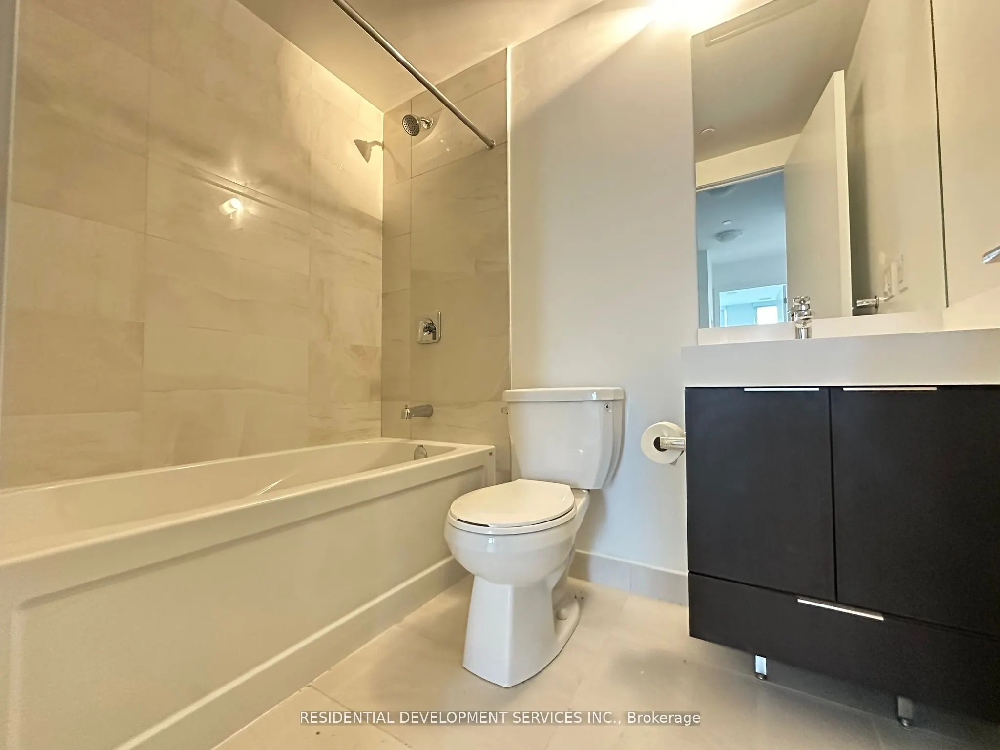3100 Keele Street, #806