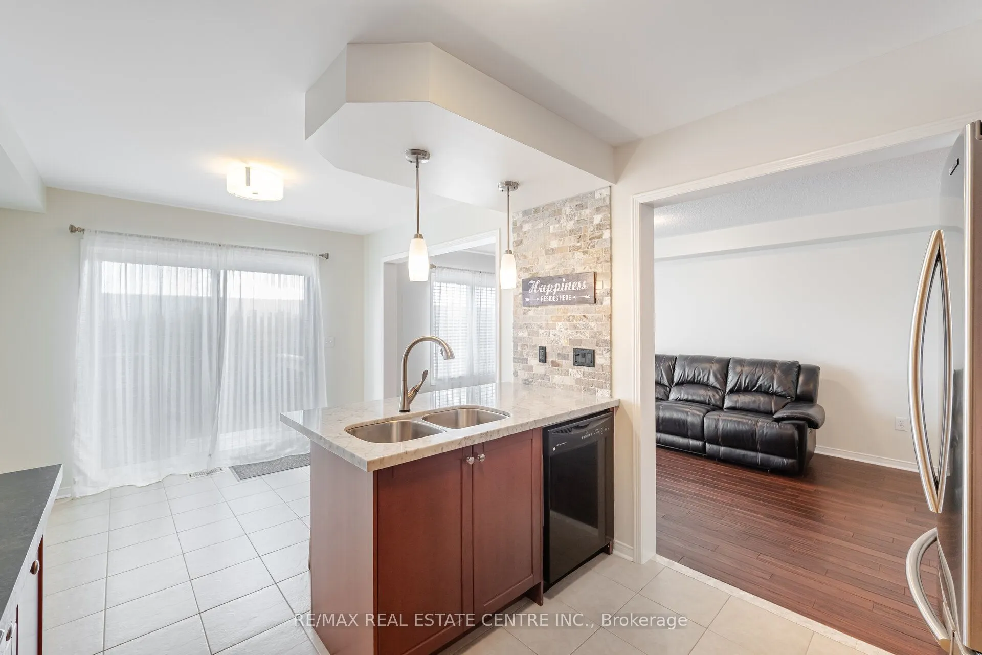 4834 Capri Crescent