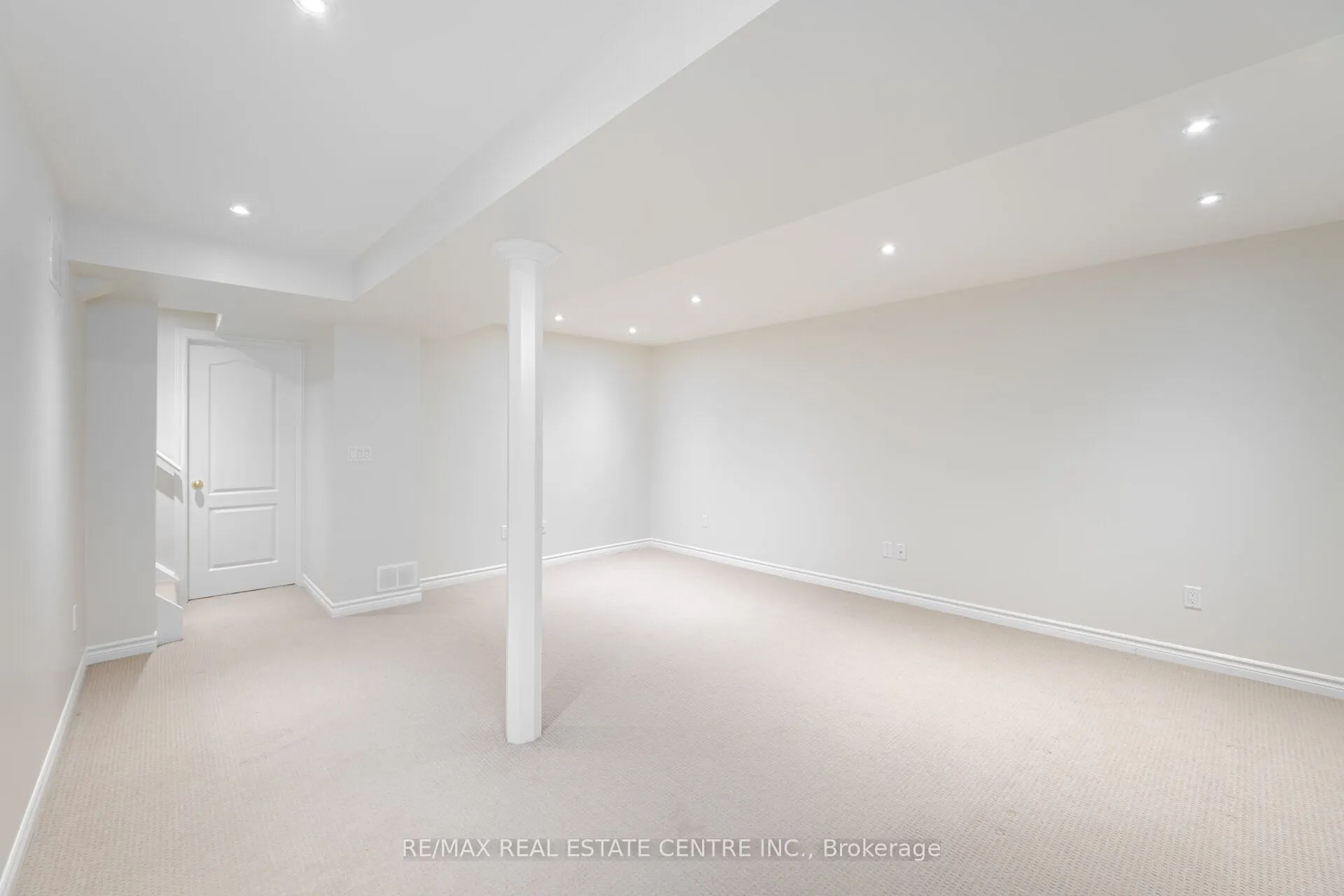 4834 Capri Crescent