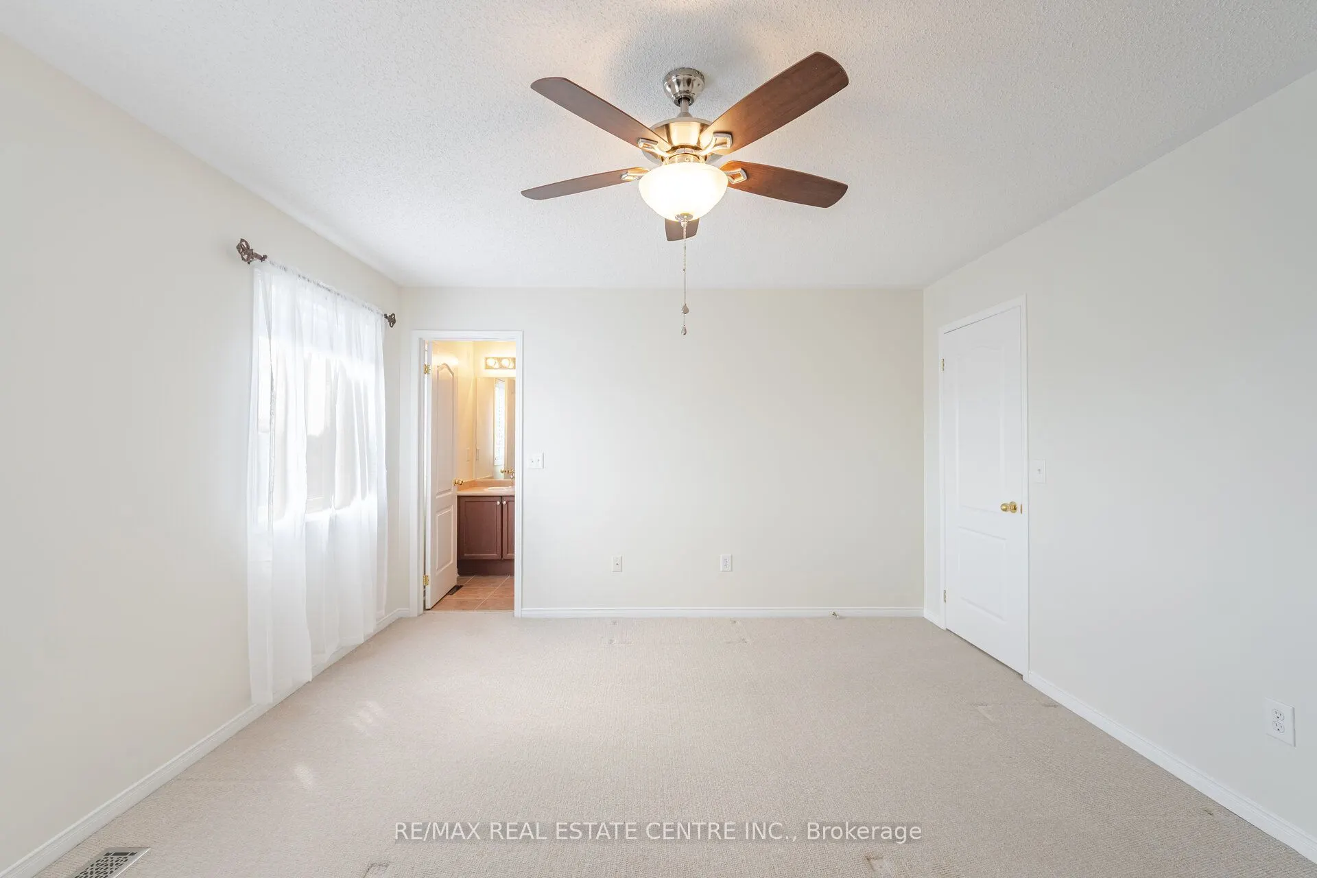 4834 Capri Crescent