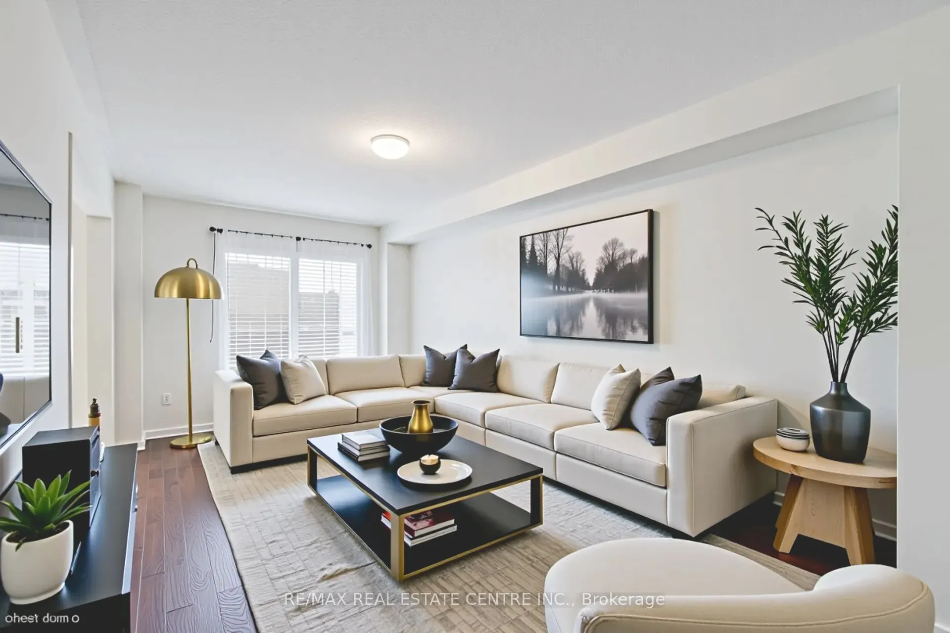 4834 Capri Crescent