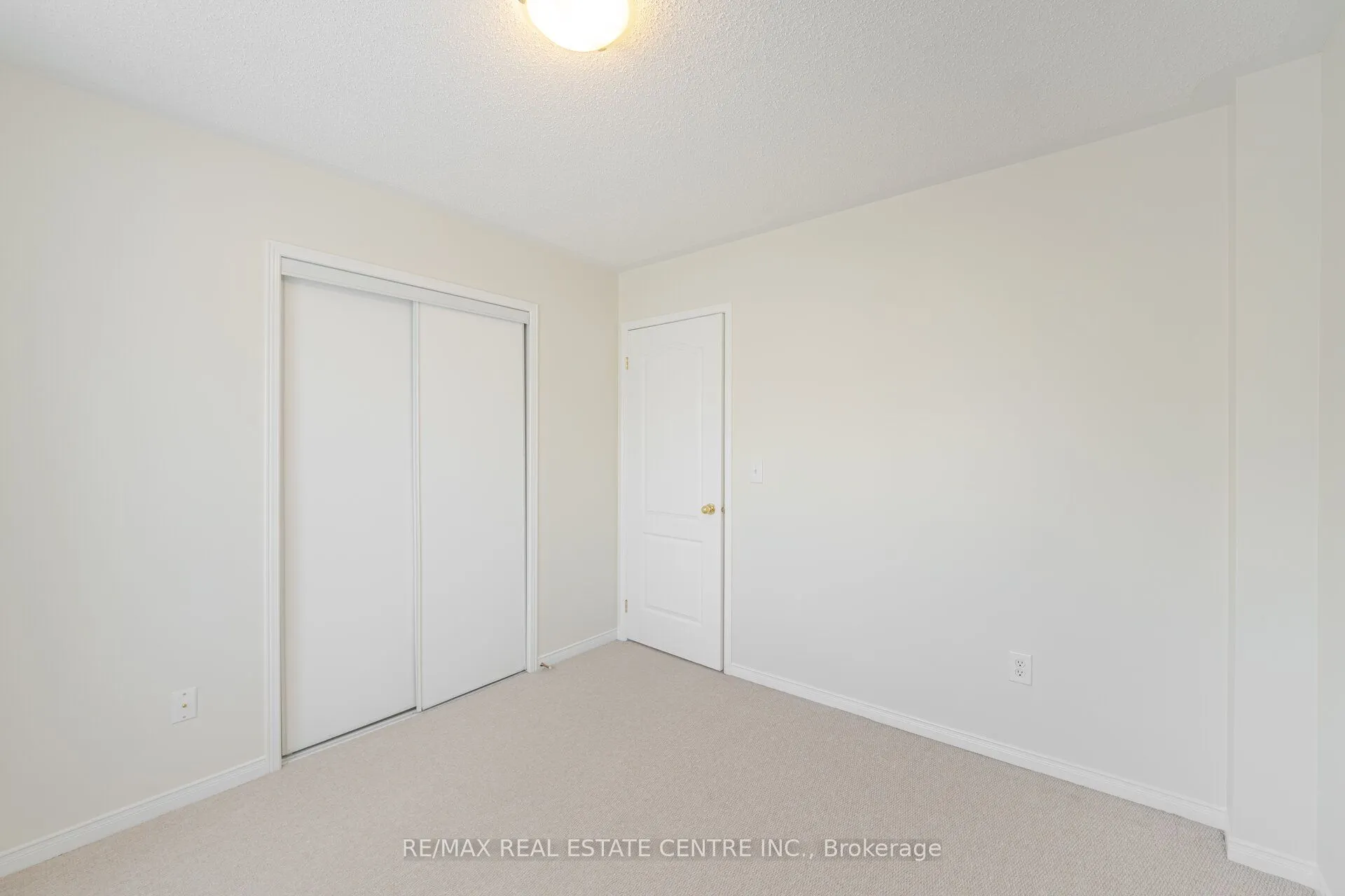 4834 Capri Crescent